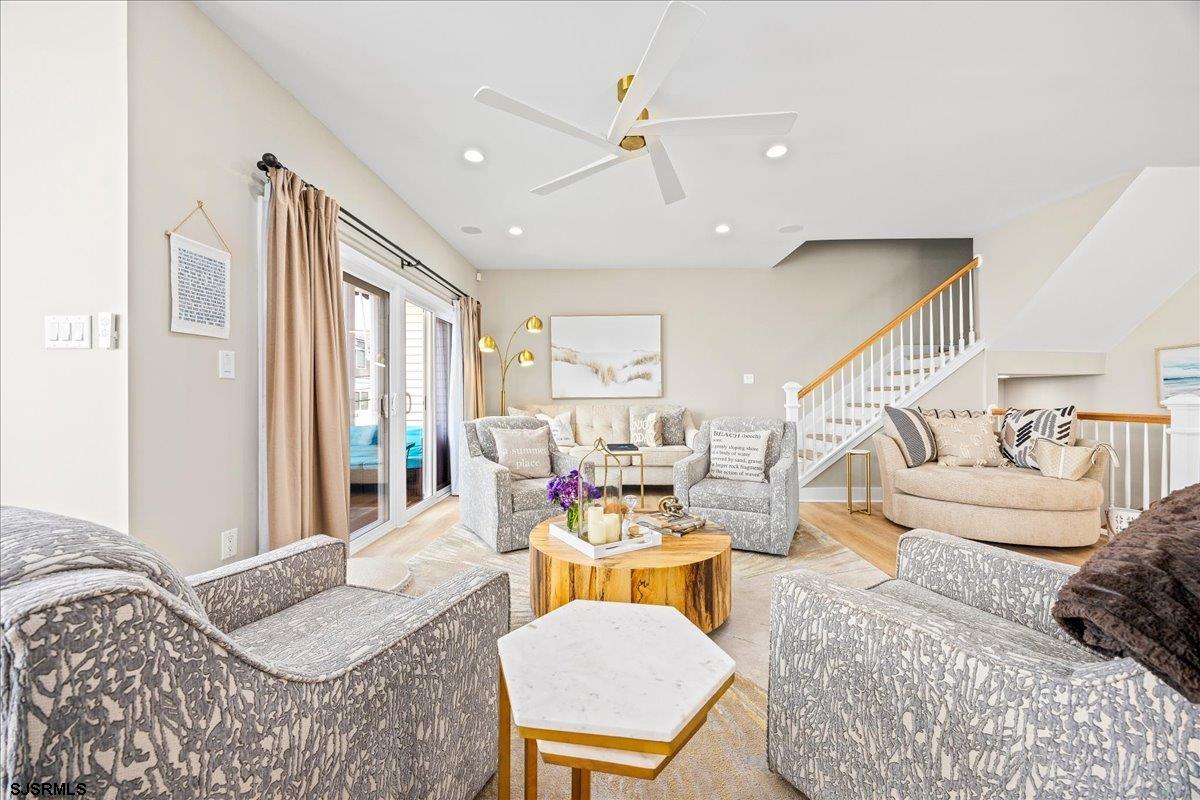 9404 Amherst