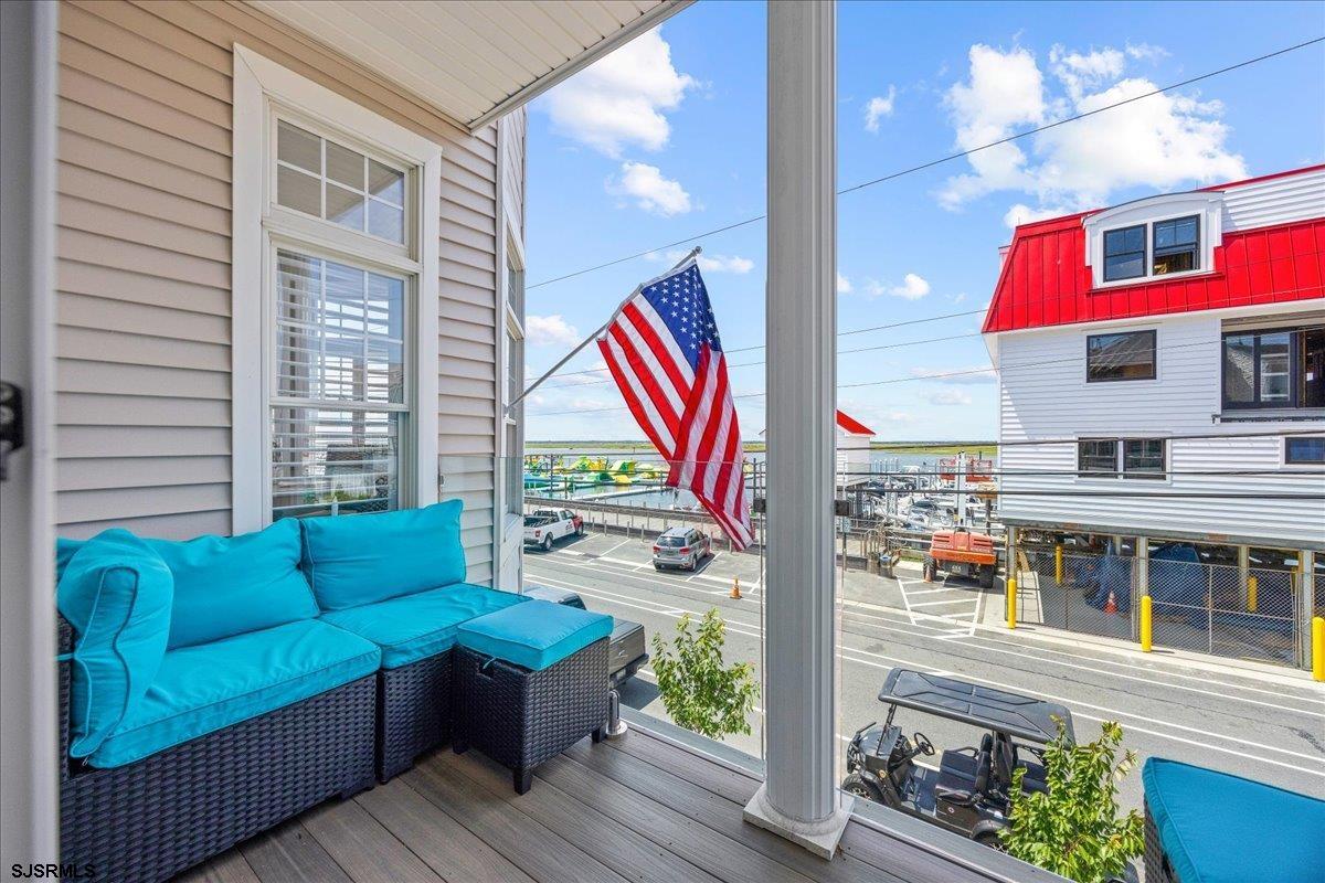 9404 Amherst