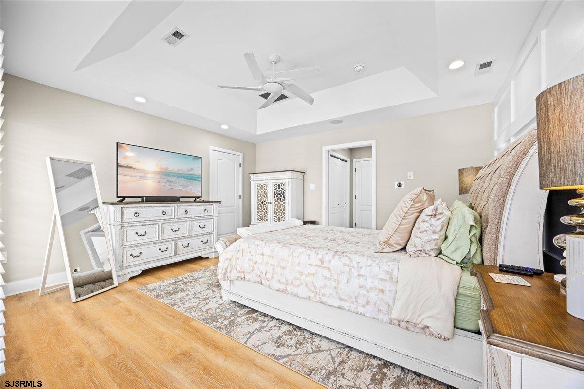 9404 Amherst