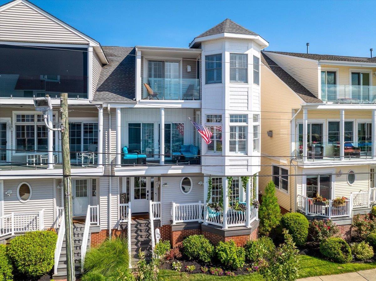 9404 Amherst