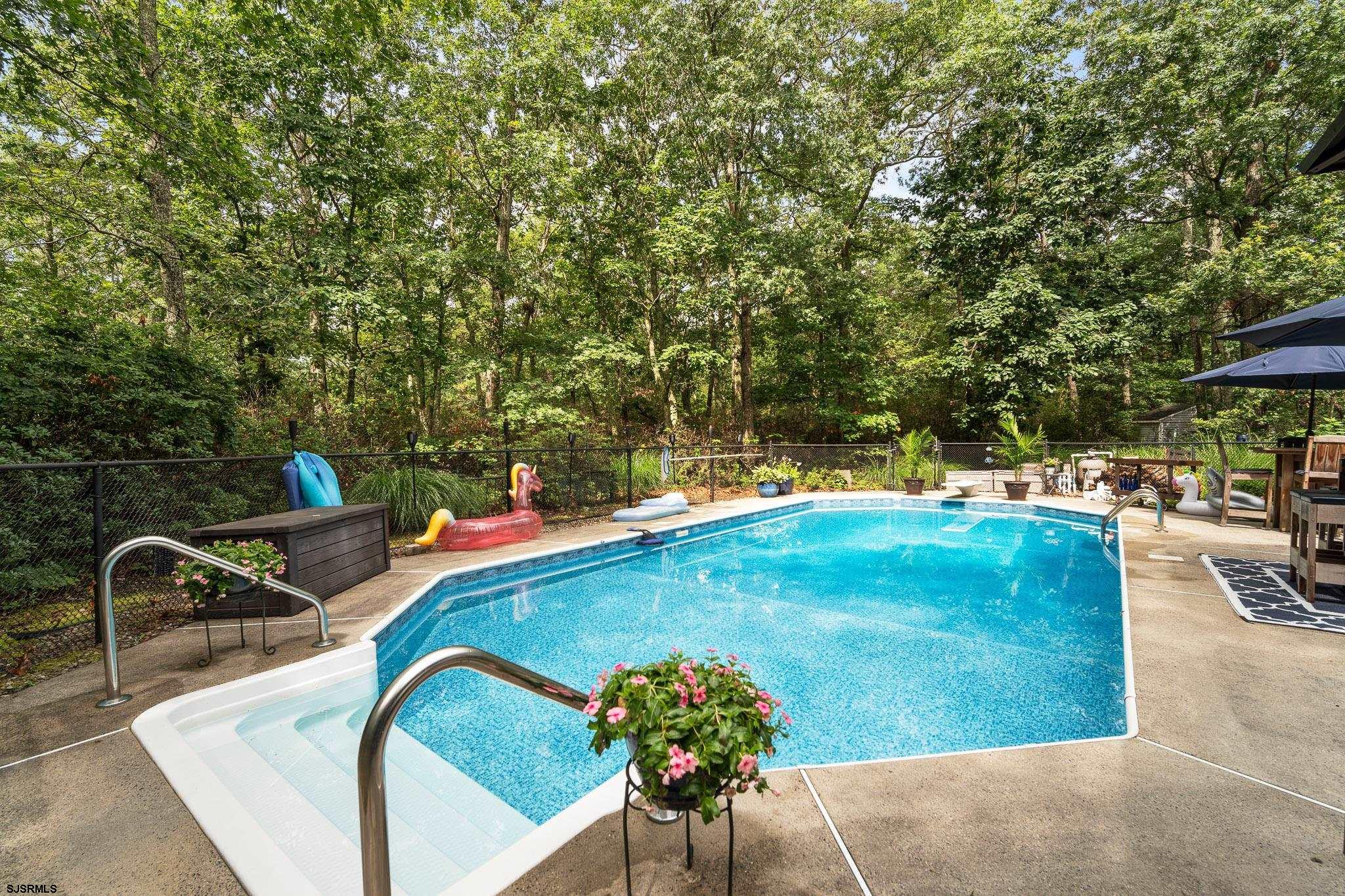 14 Teaberry Ln