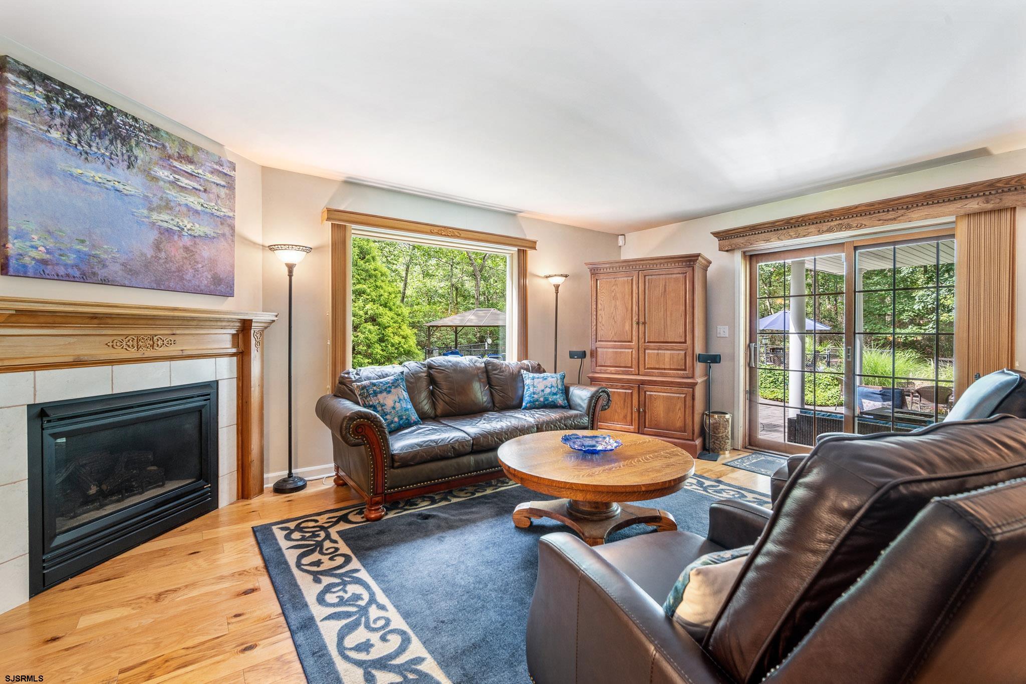 14 Teaberry Ln