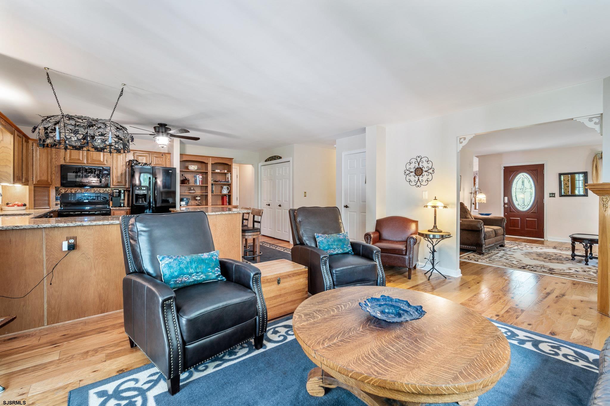 14 Teaberry Ln