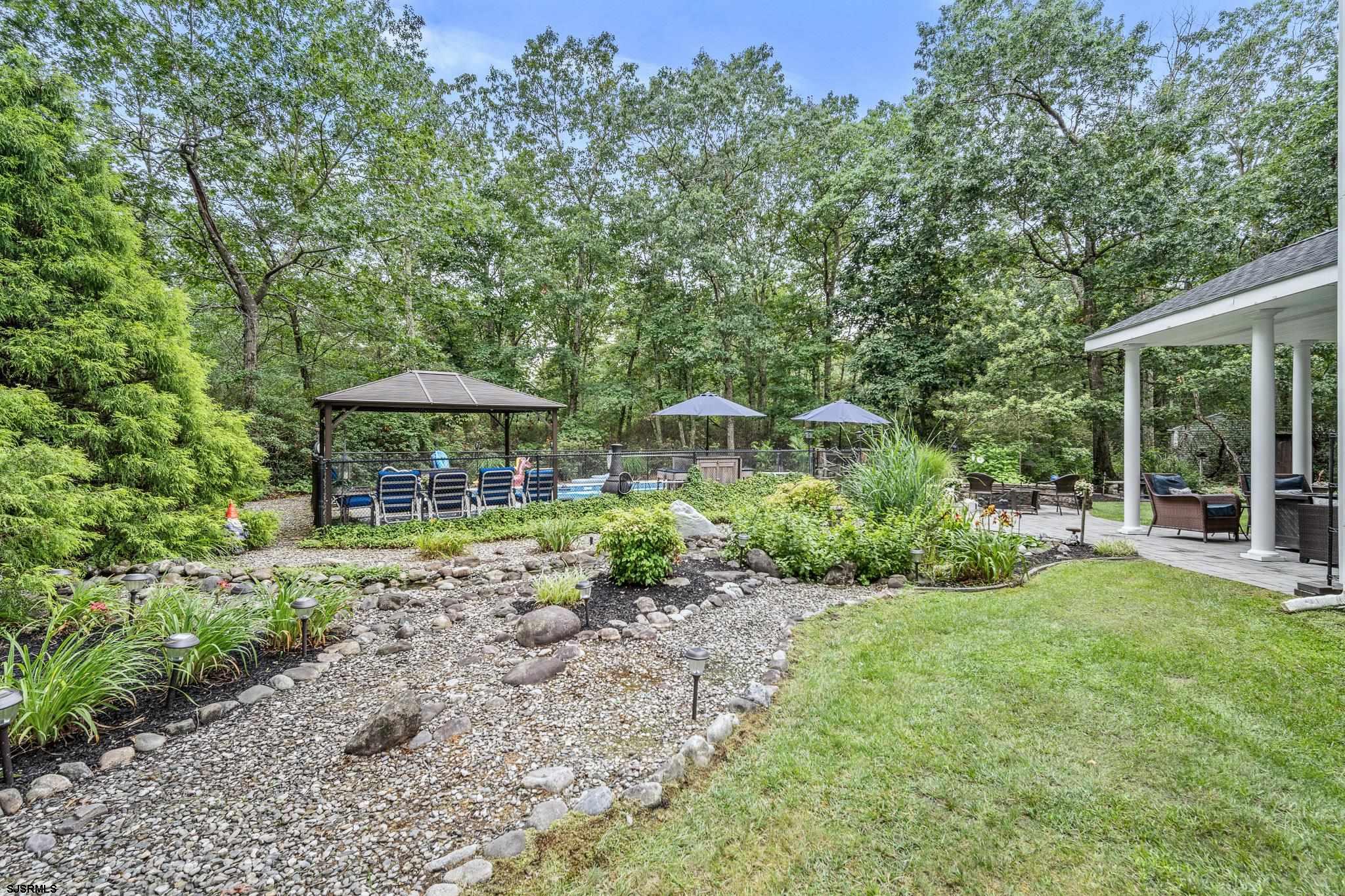 14 Teaberry Ln - Picture 2
