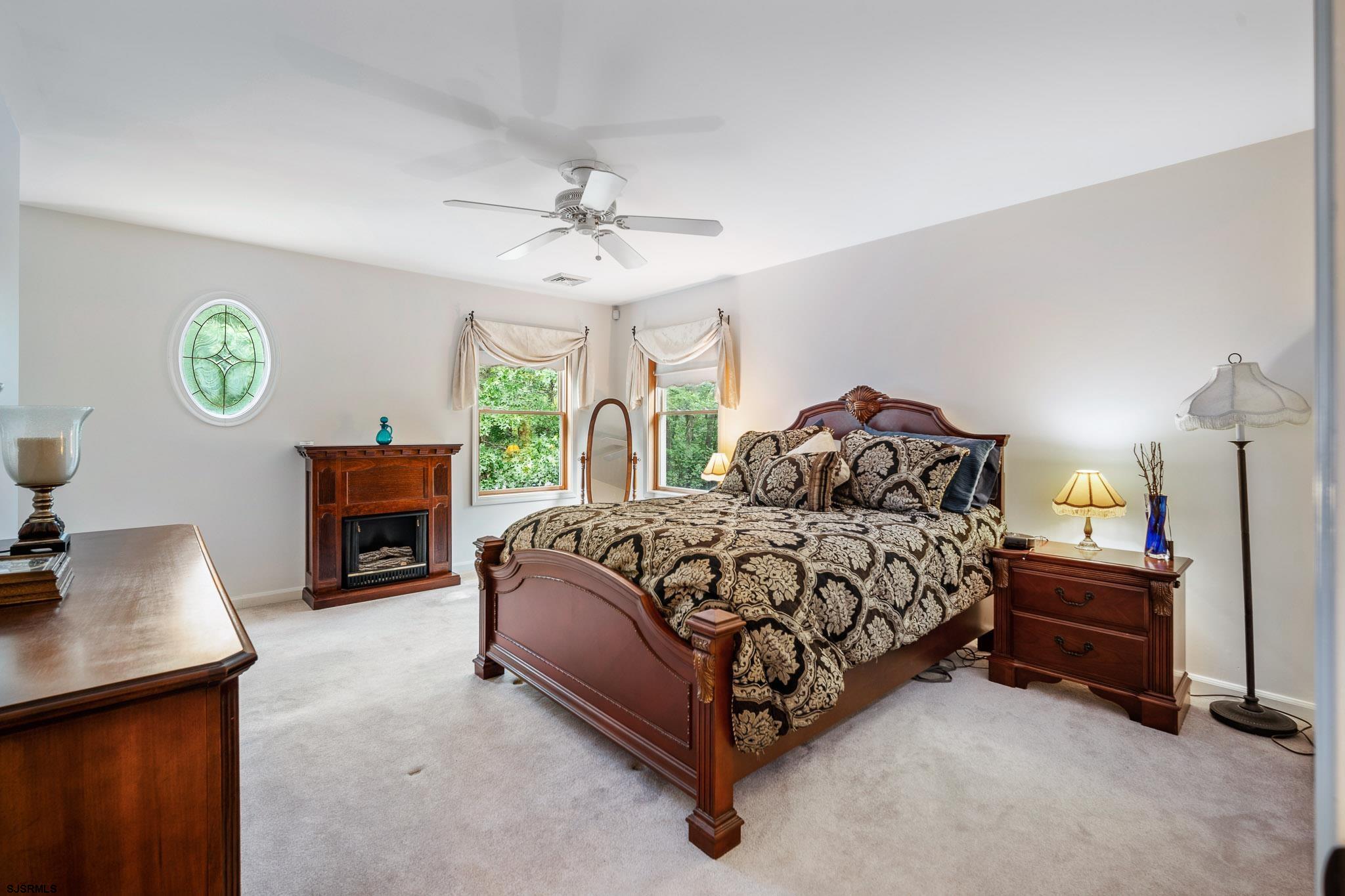 14 Teaberry Ln