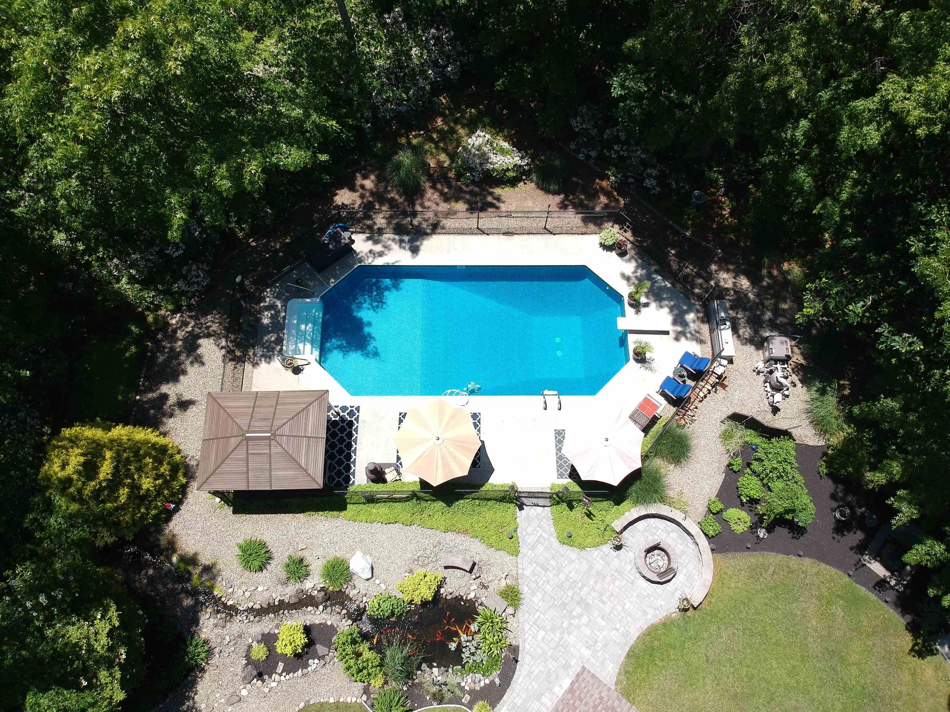 14 Teaberry Ln