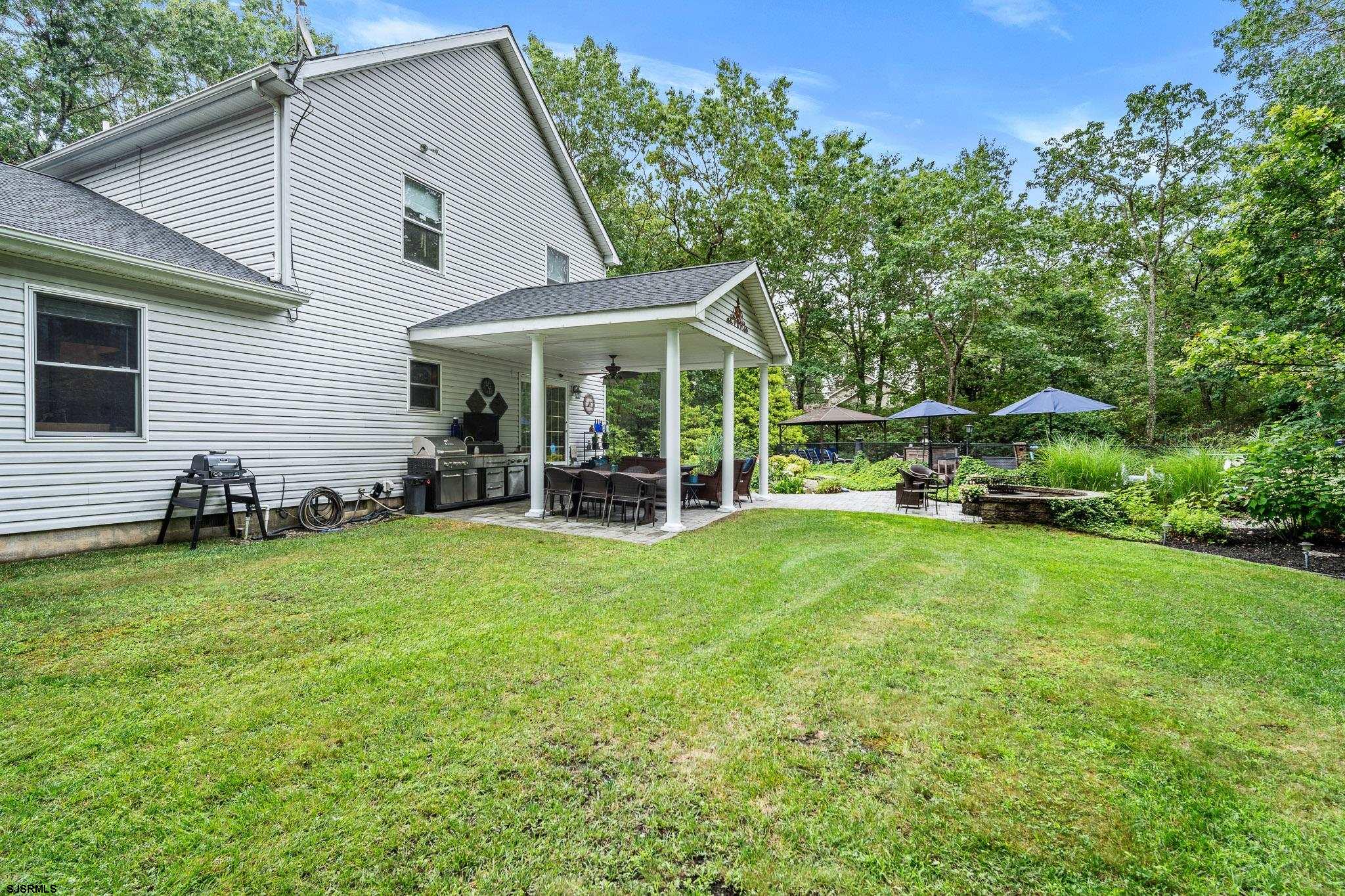 14 Teaberry Ln