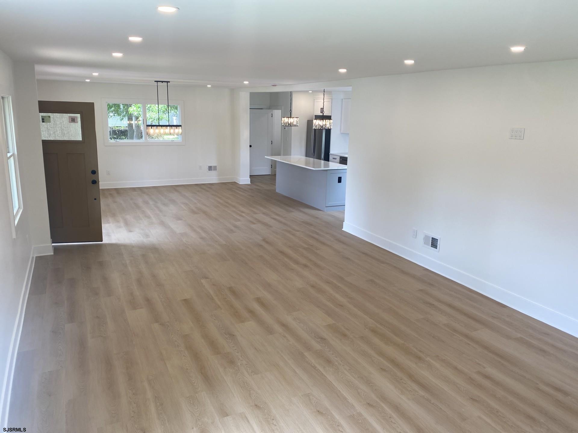 1907 Merritt Dr Dr - Picture 2