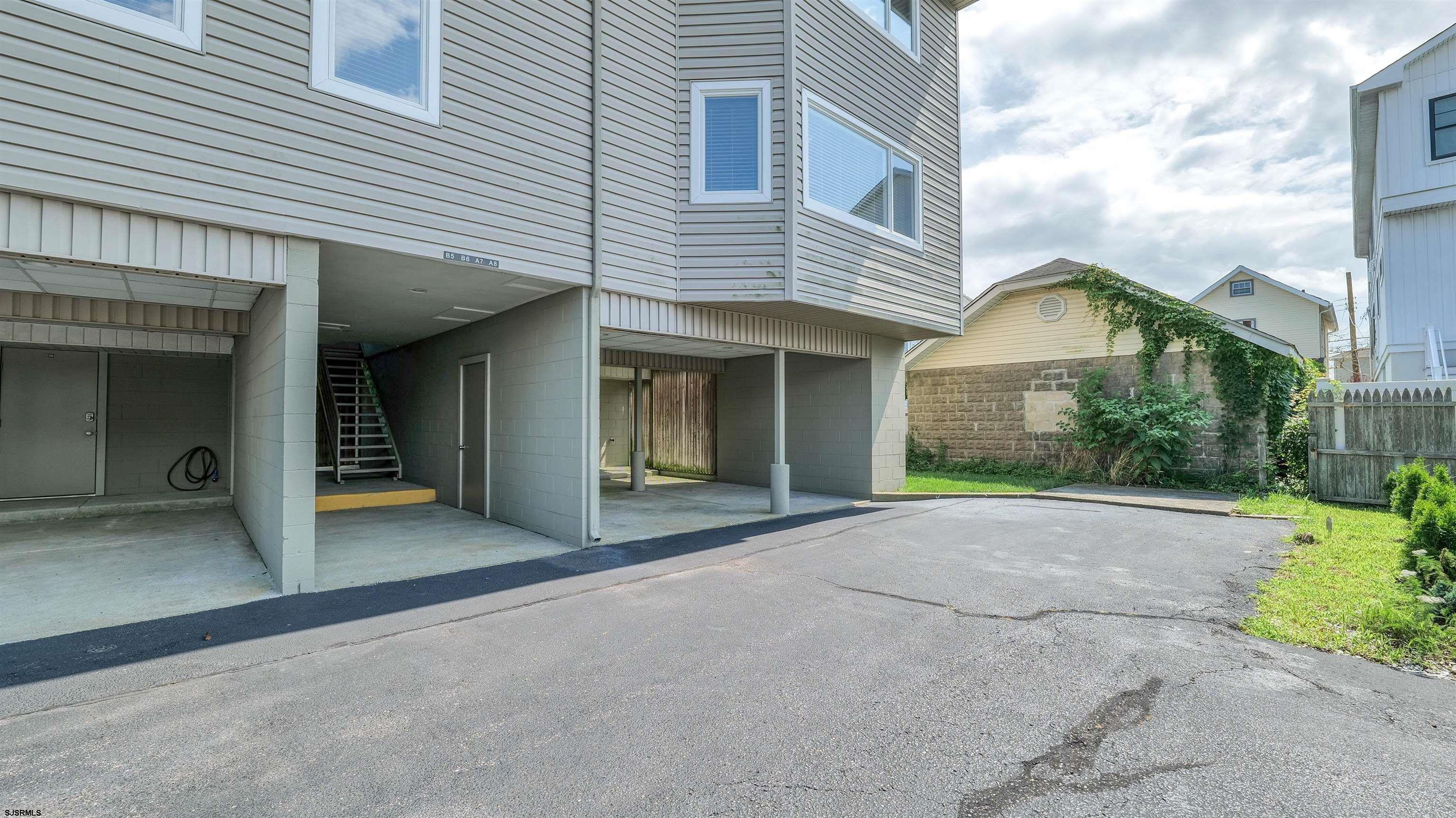 16 N Monroe Avenue - Picture 3