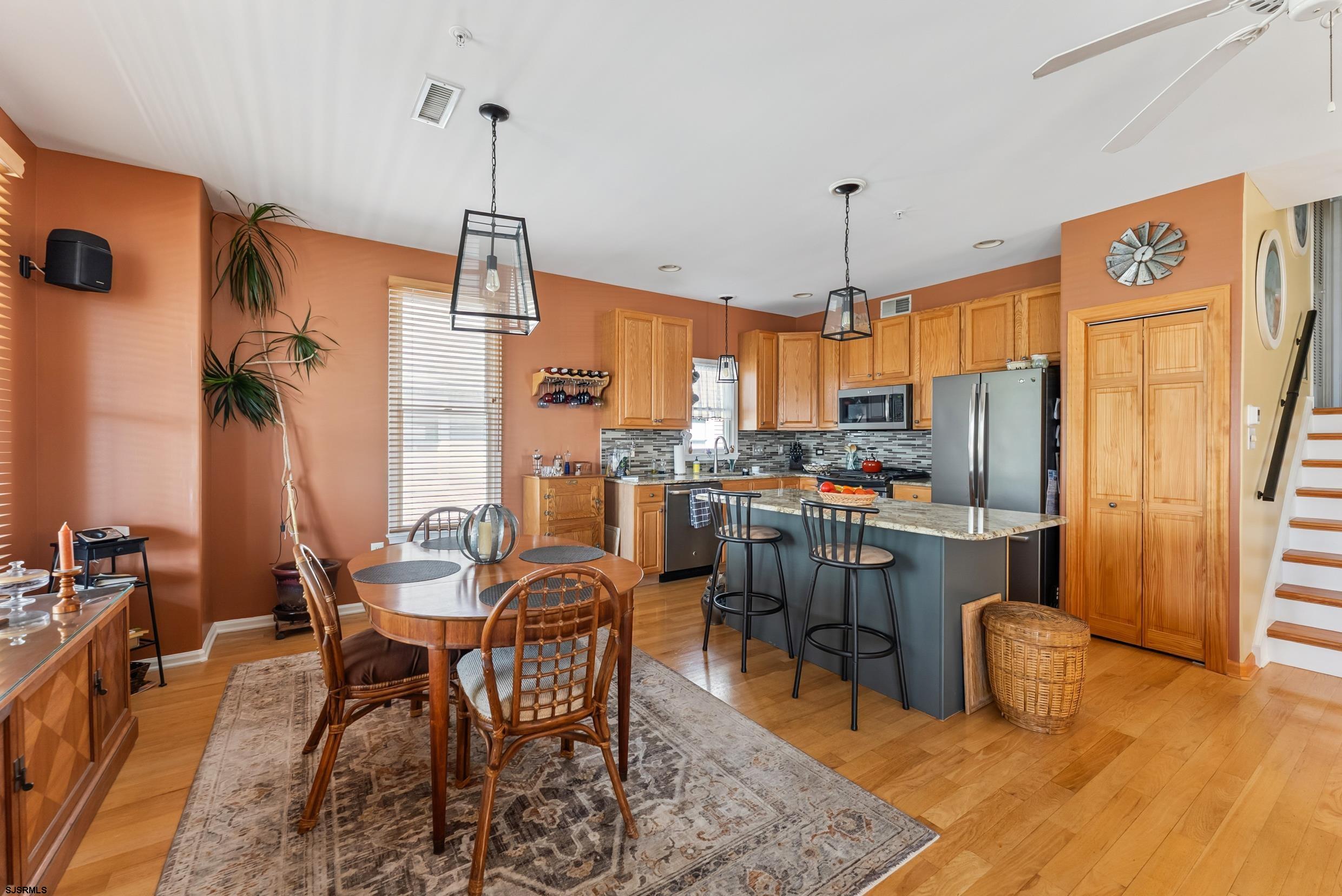 1741 CENTRAL AVENUE - Picture 4