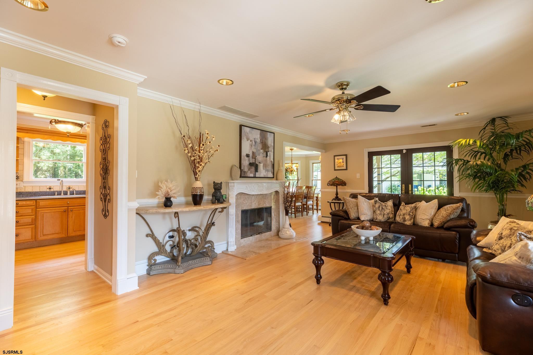 110 E Patcong Avenue