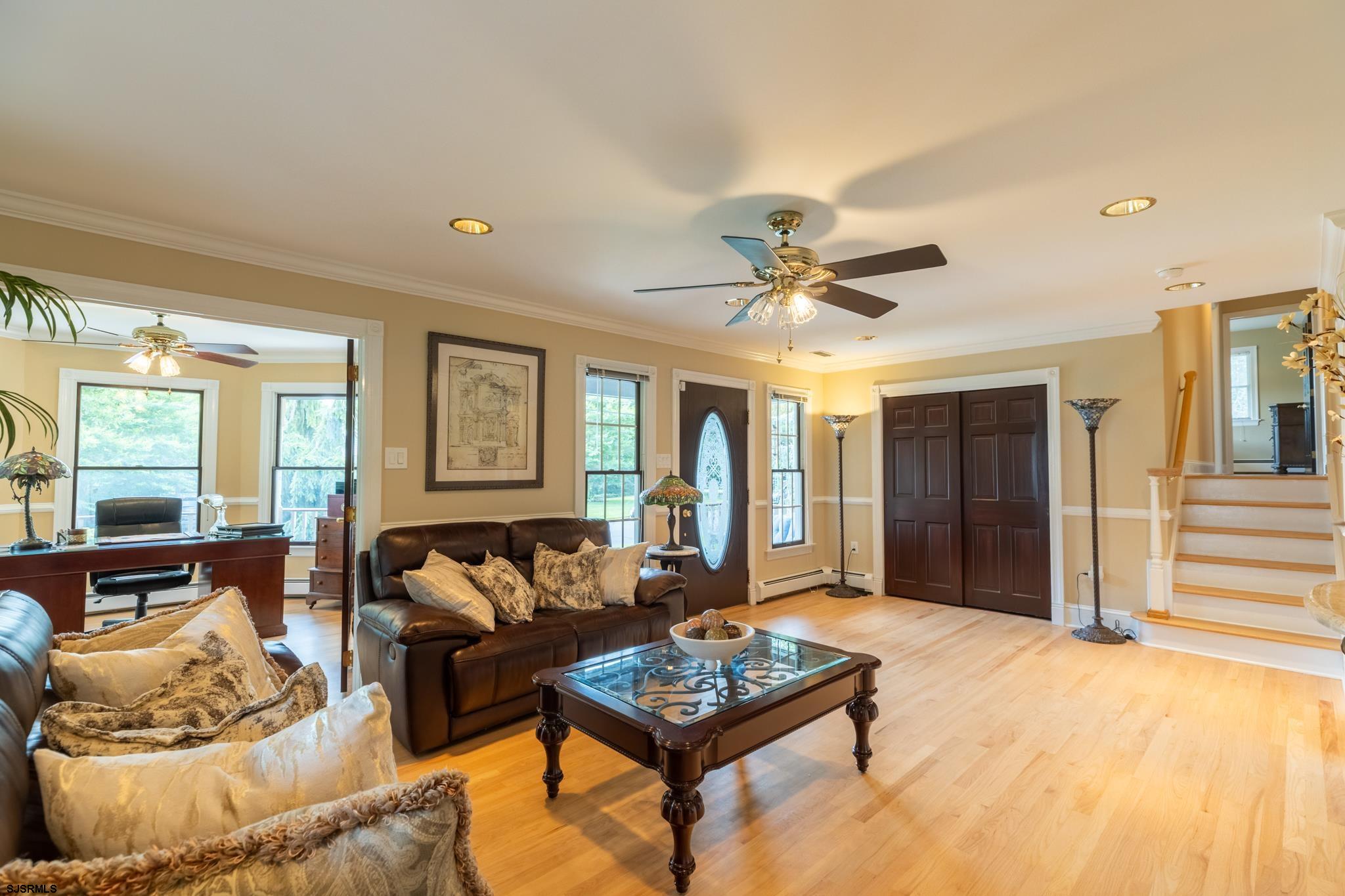 110 E Patcong Avenue