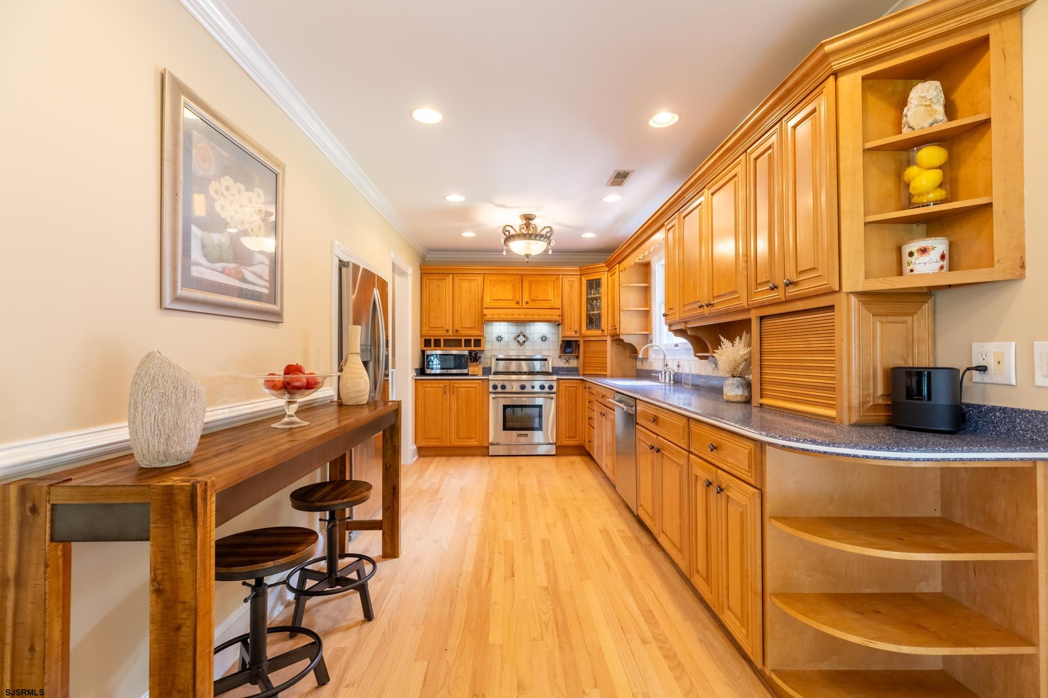 110 E Patcong Avenue