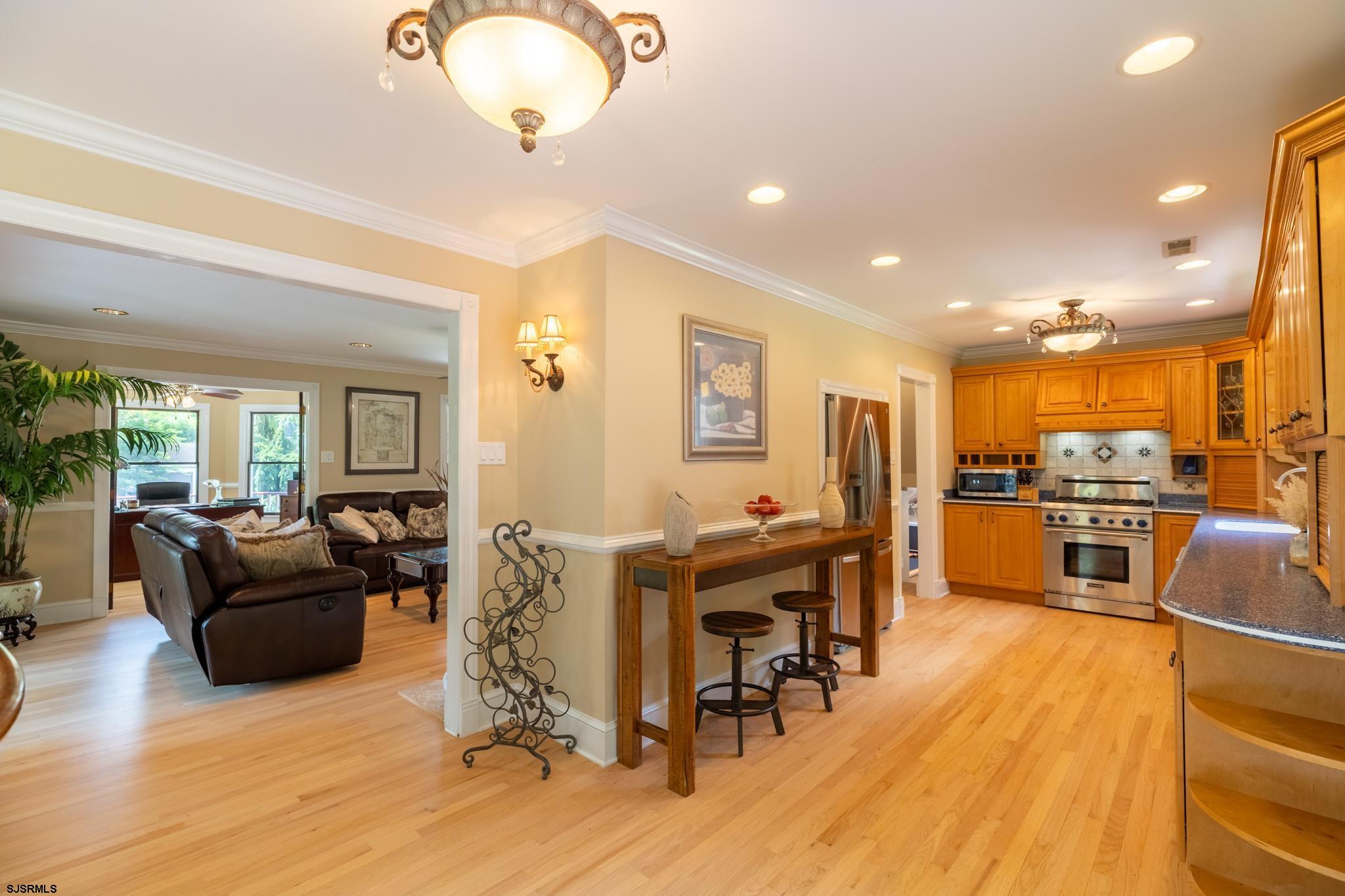 110 E Patcong Avenue