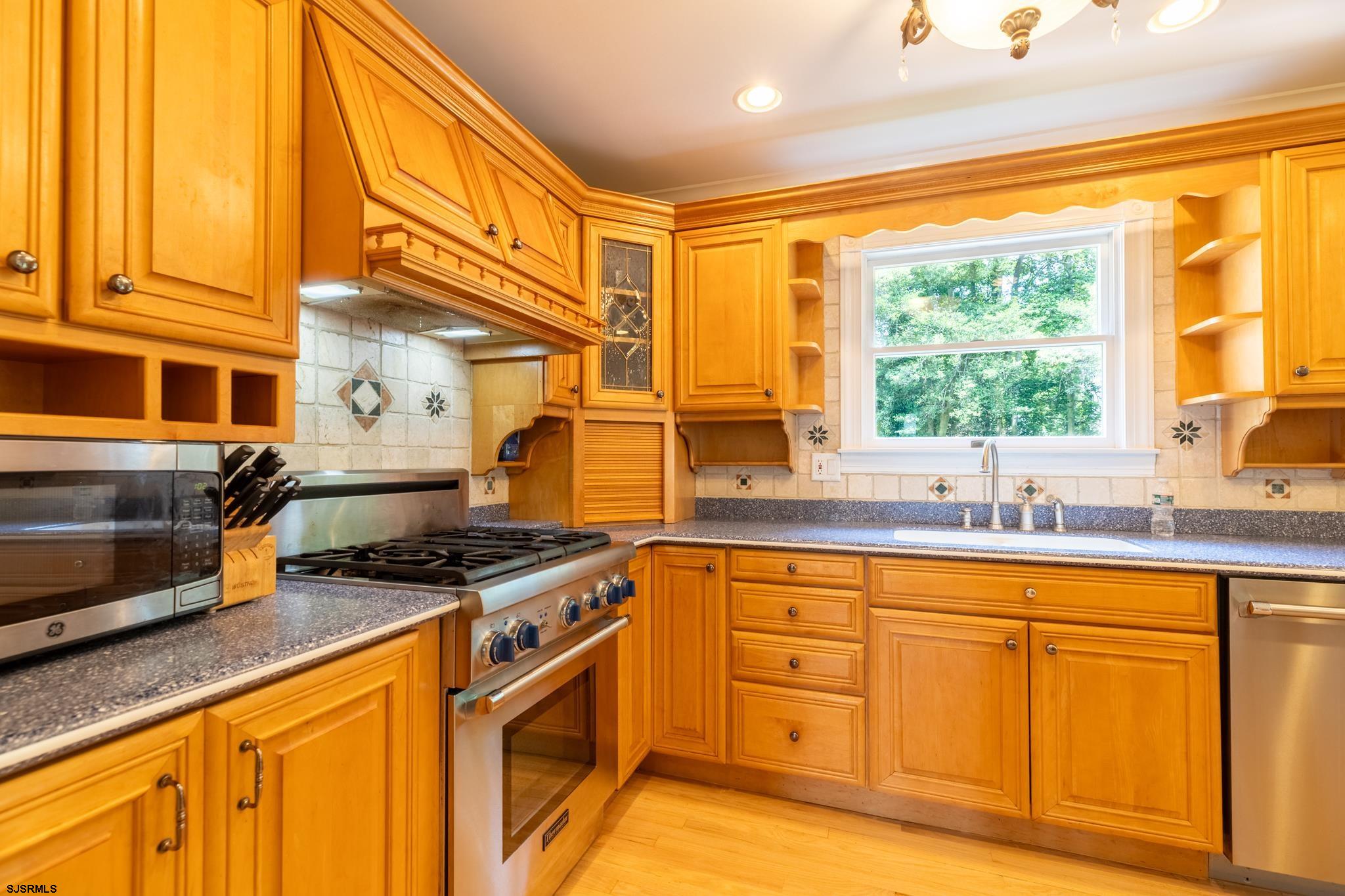 110 E Patcong Avenue