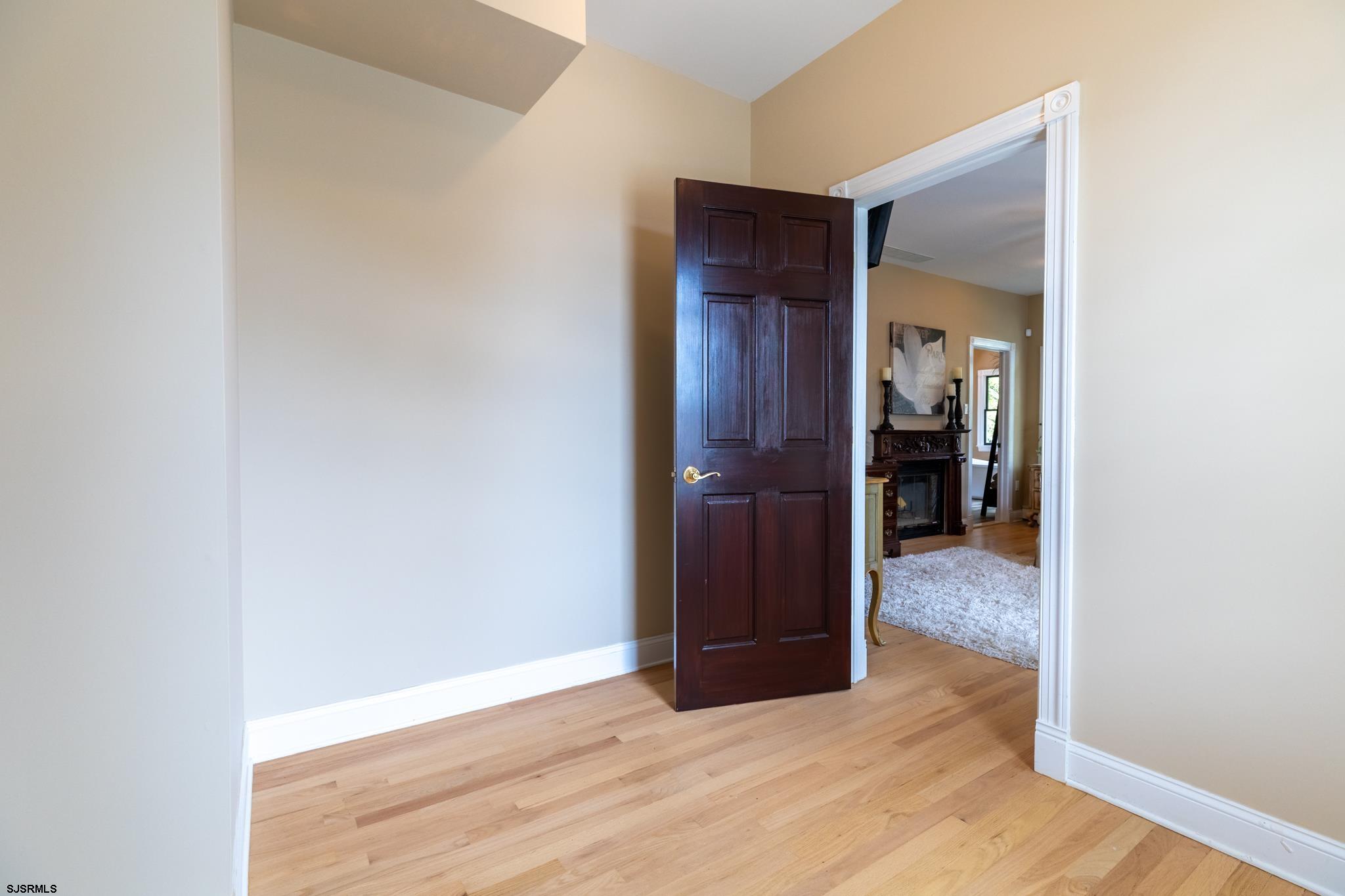 110 E Patcong Avenue