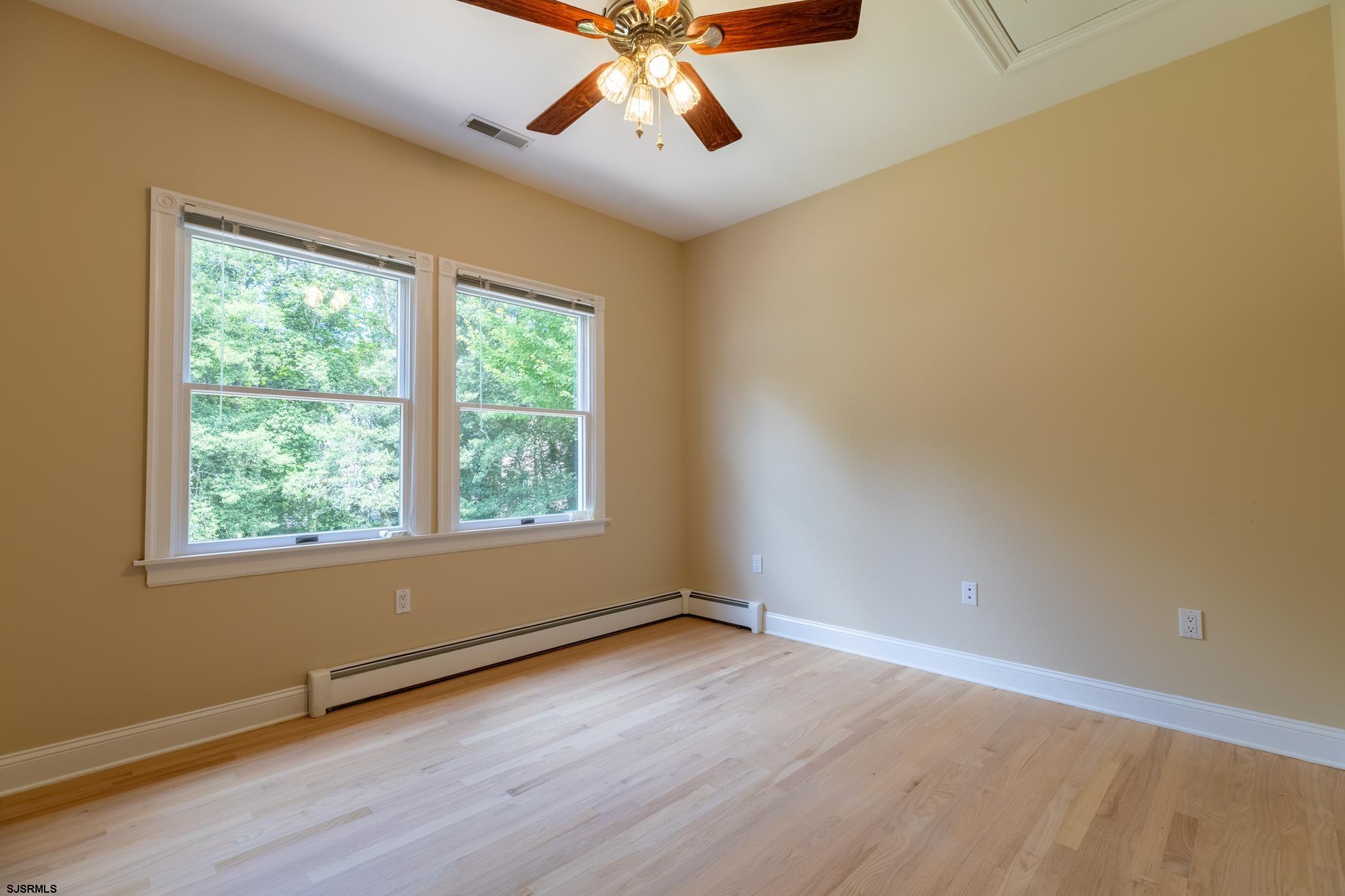 110 E Patcong Avenue