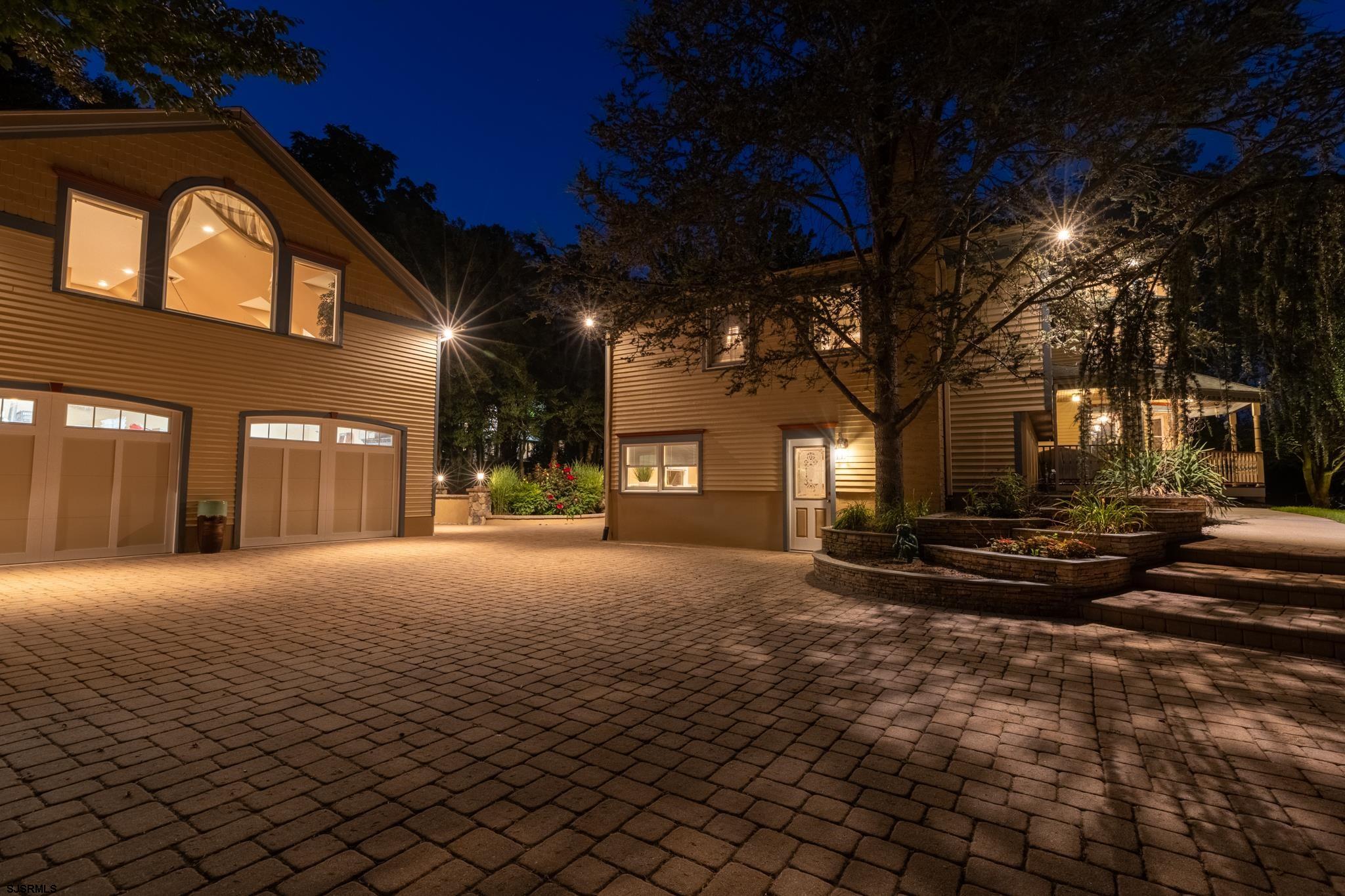110 E Patcong Avenue