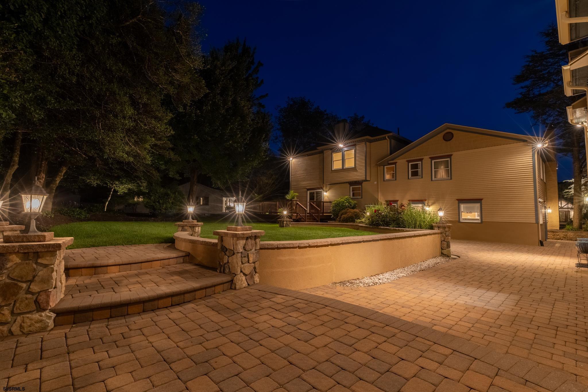 110 E Patcong Avenue