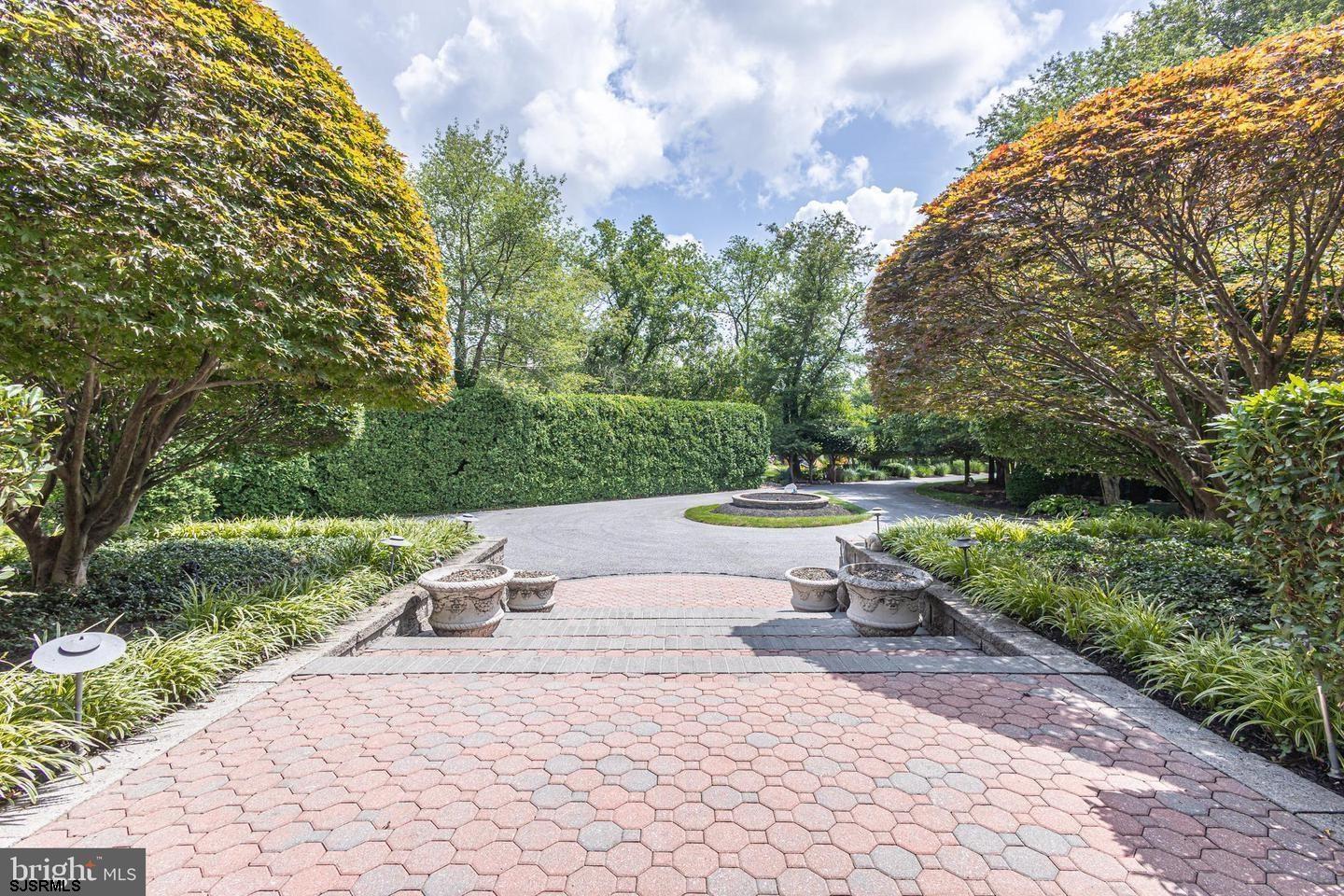 415 Bridgeboro Road