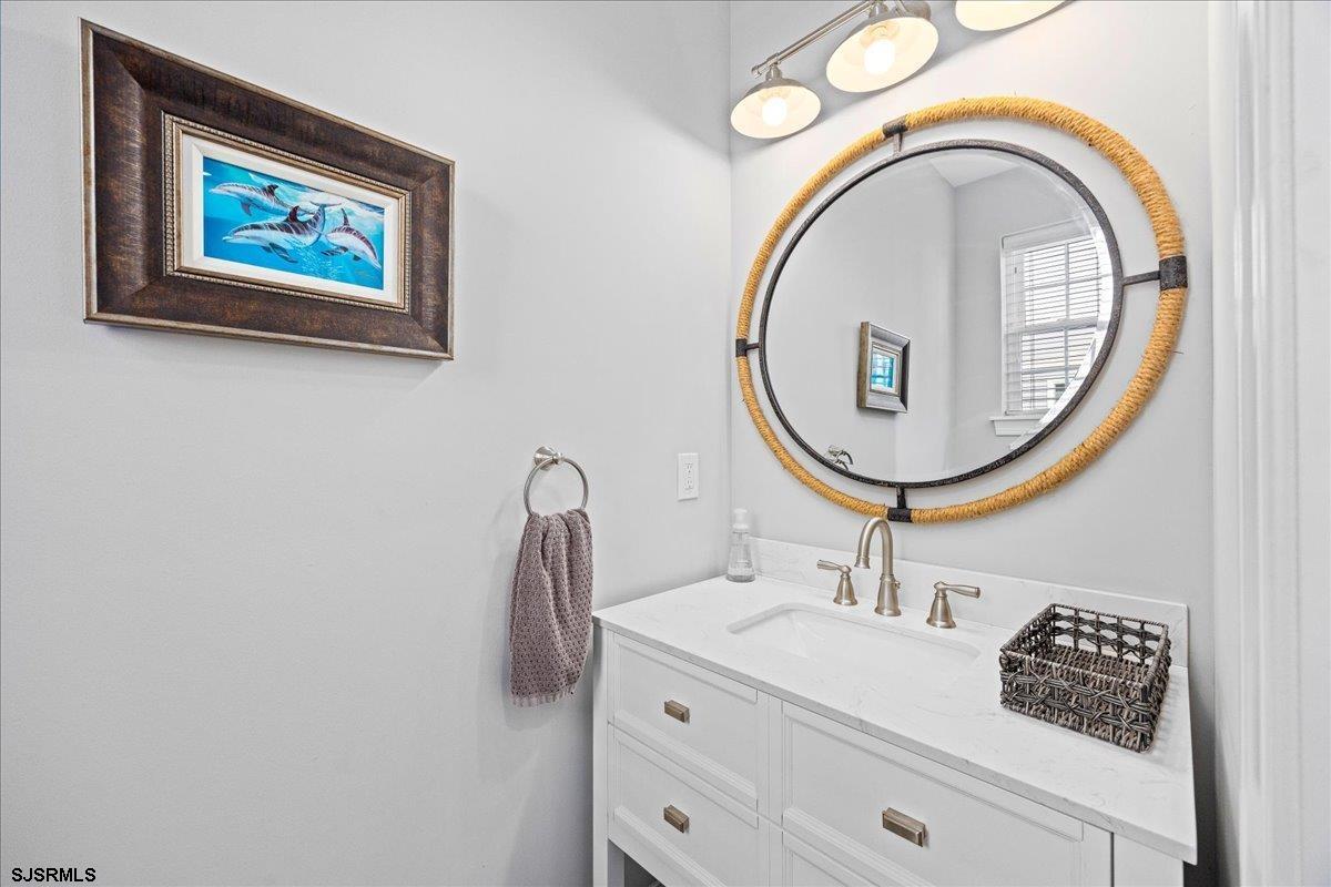 1 N Nashville Avenue