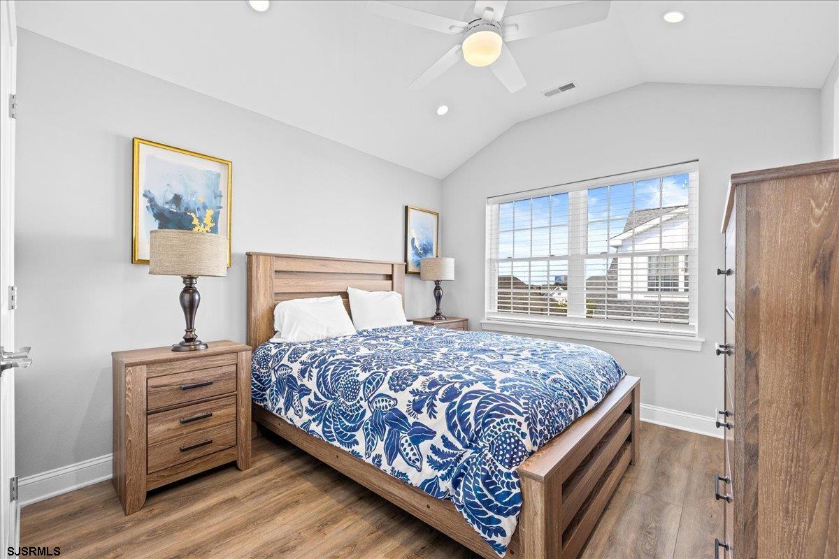 1 N Nashville Avenue