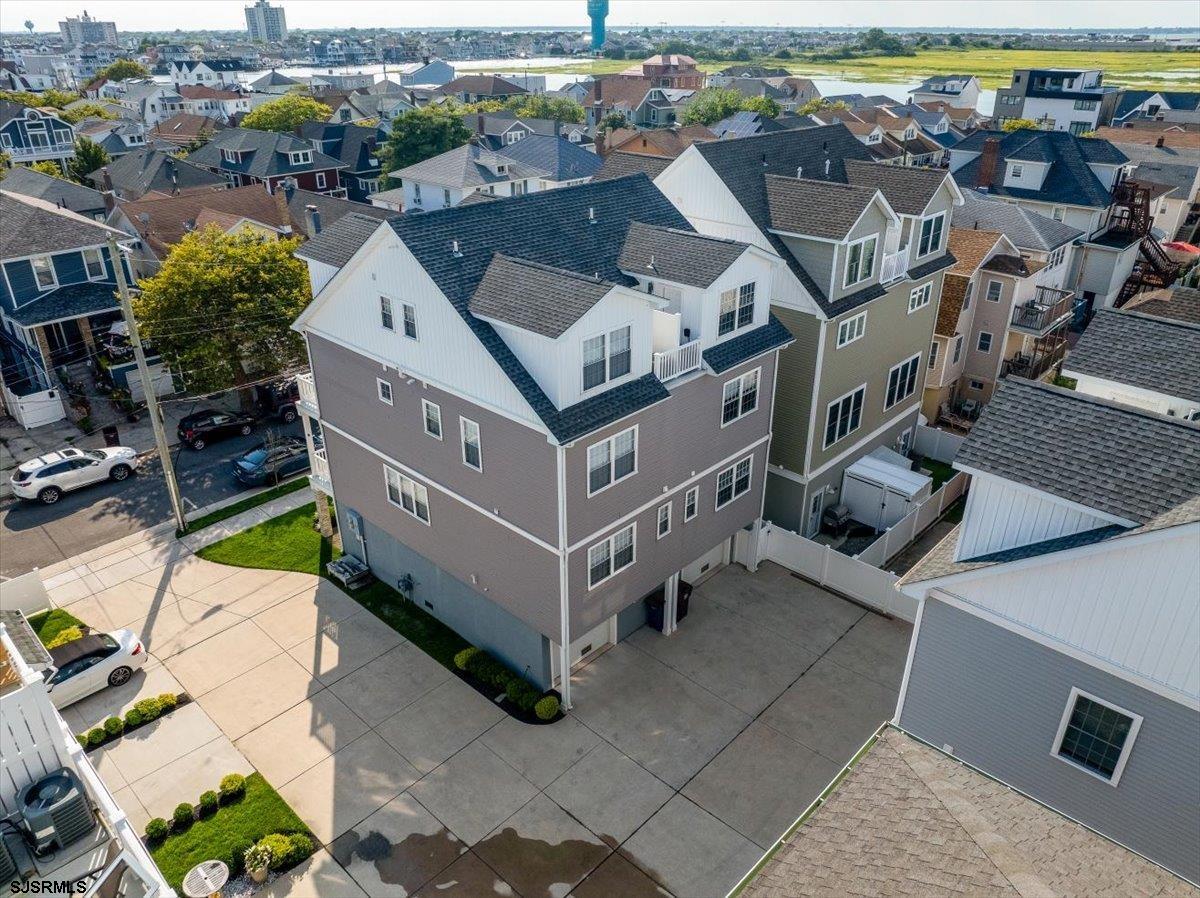 1 N Nashville Avenue