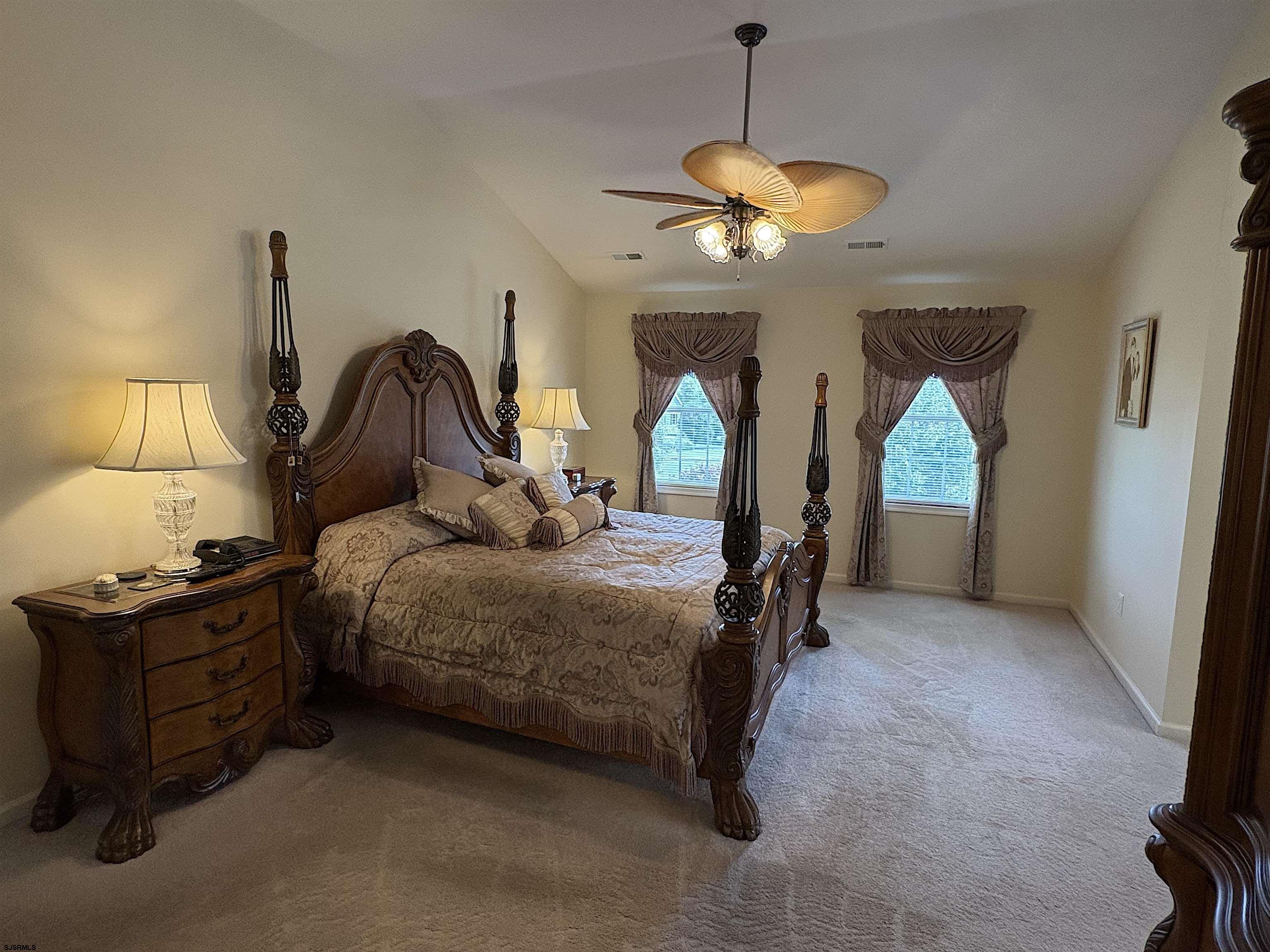 304 Arlington Ct