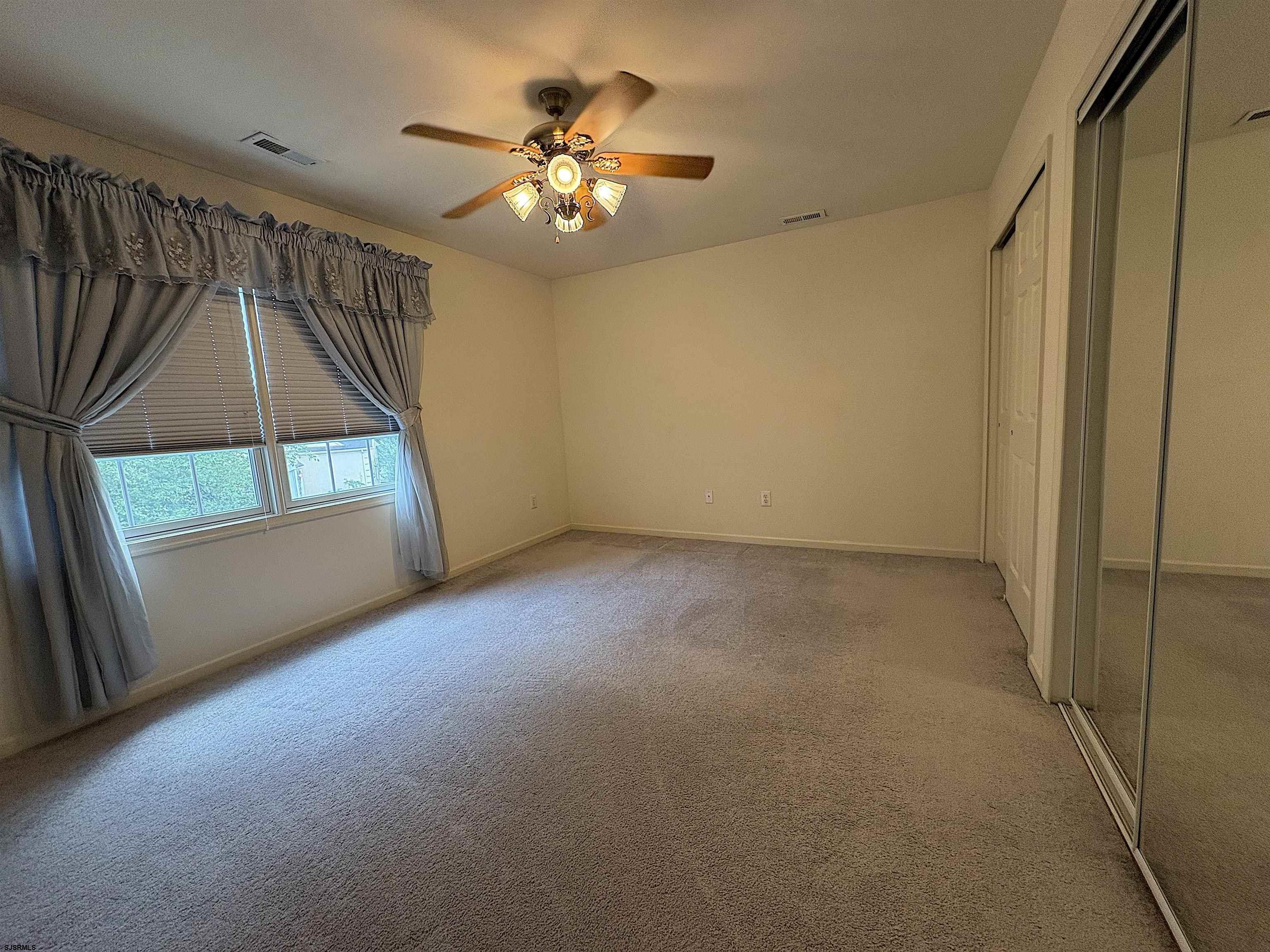 304 Arlington Ct