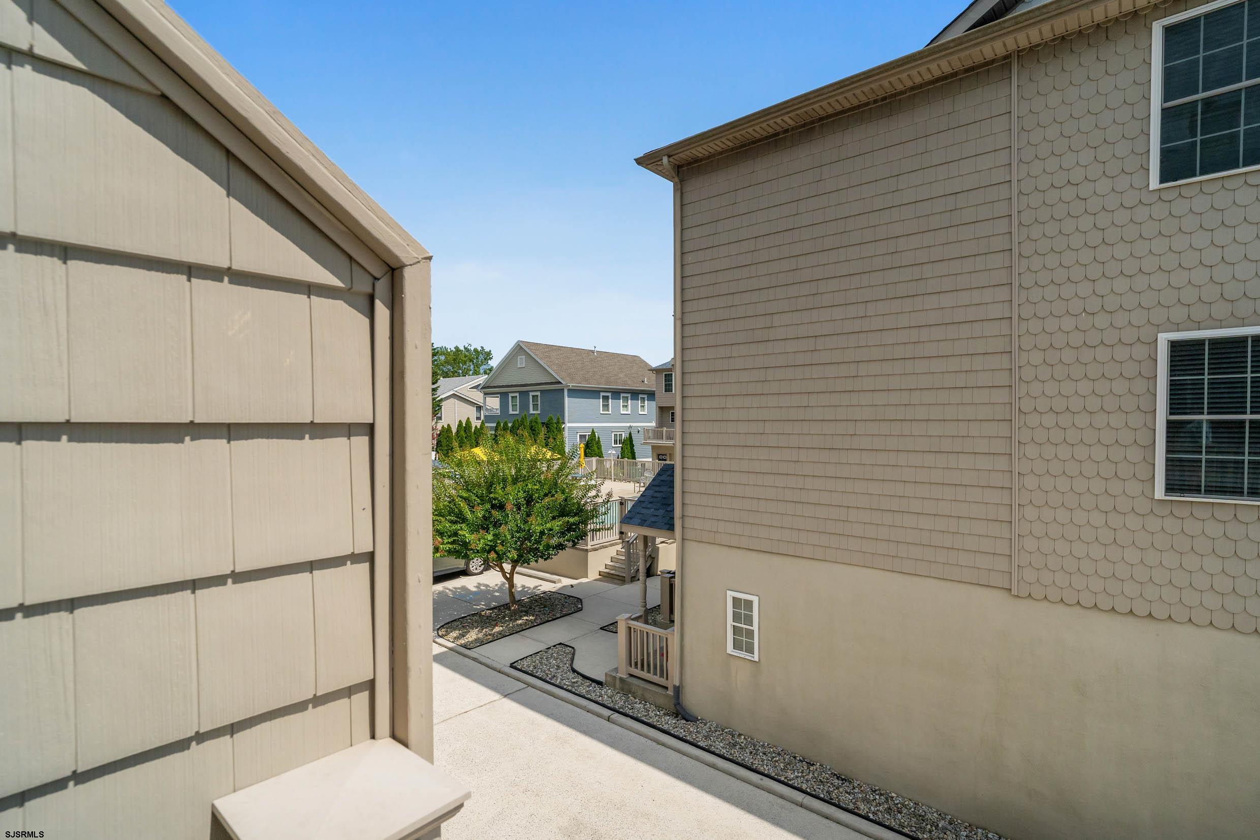1005 Pittsburgh Avenue