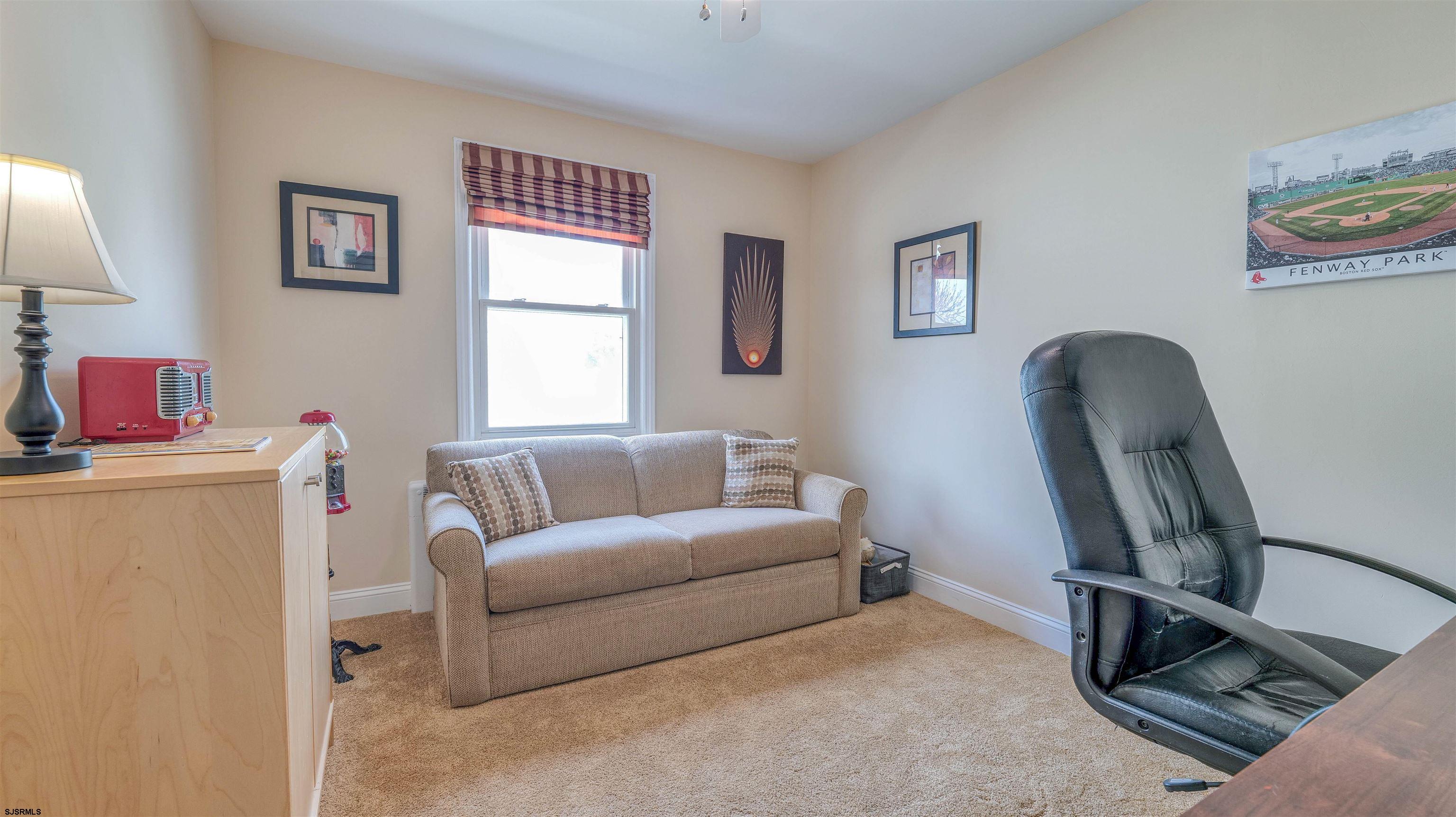 221 N Newark Avenue