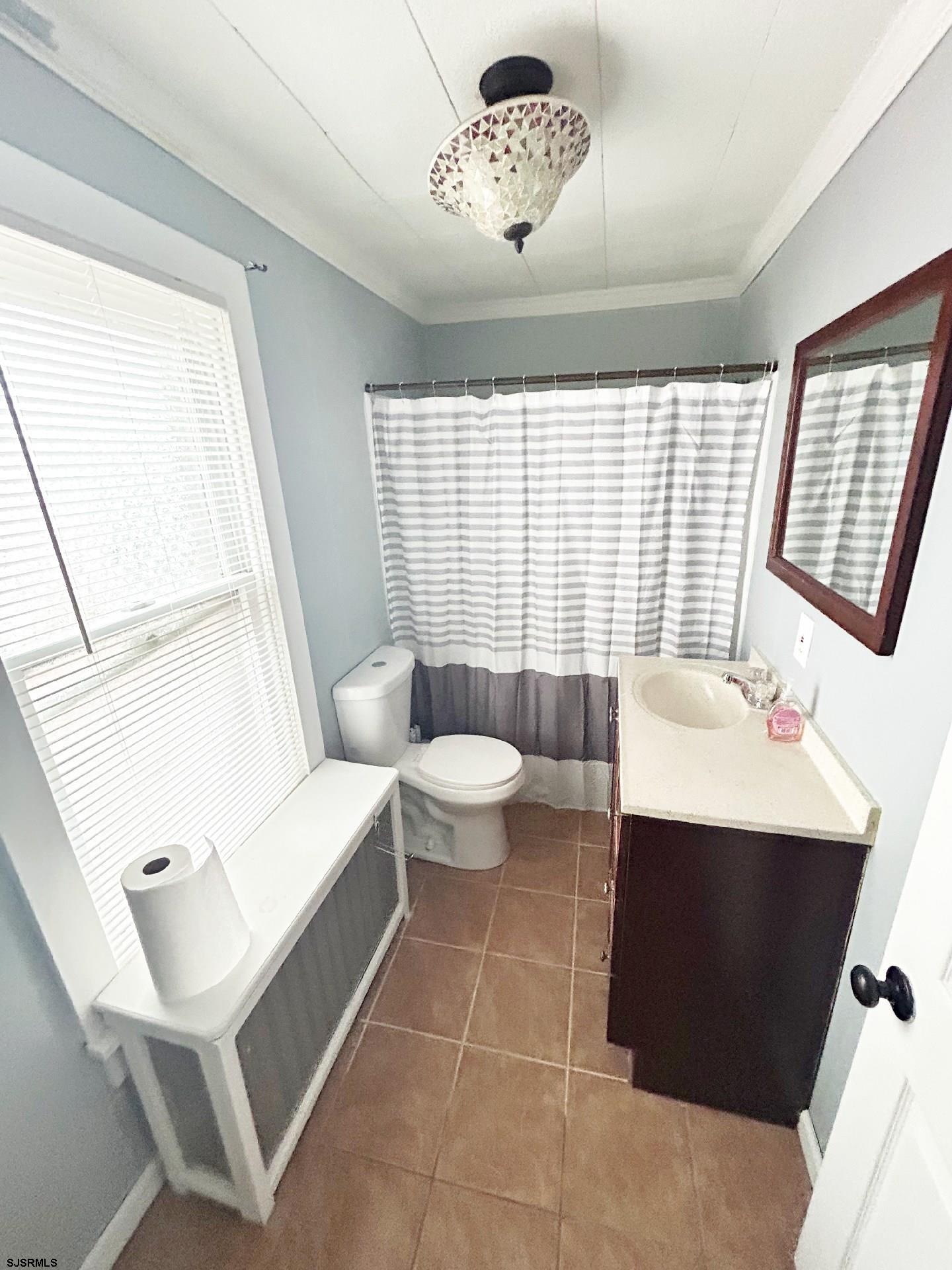 1204 Columbia Avenue