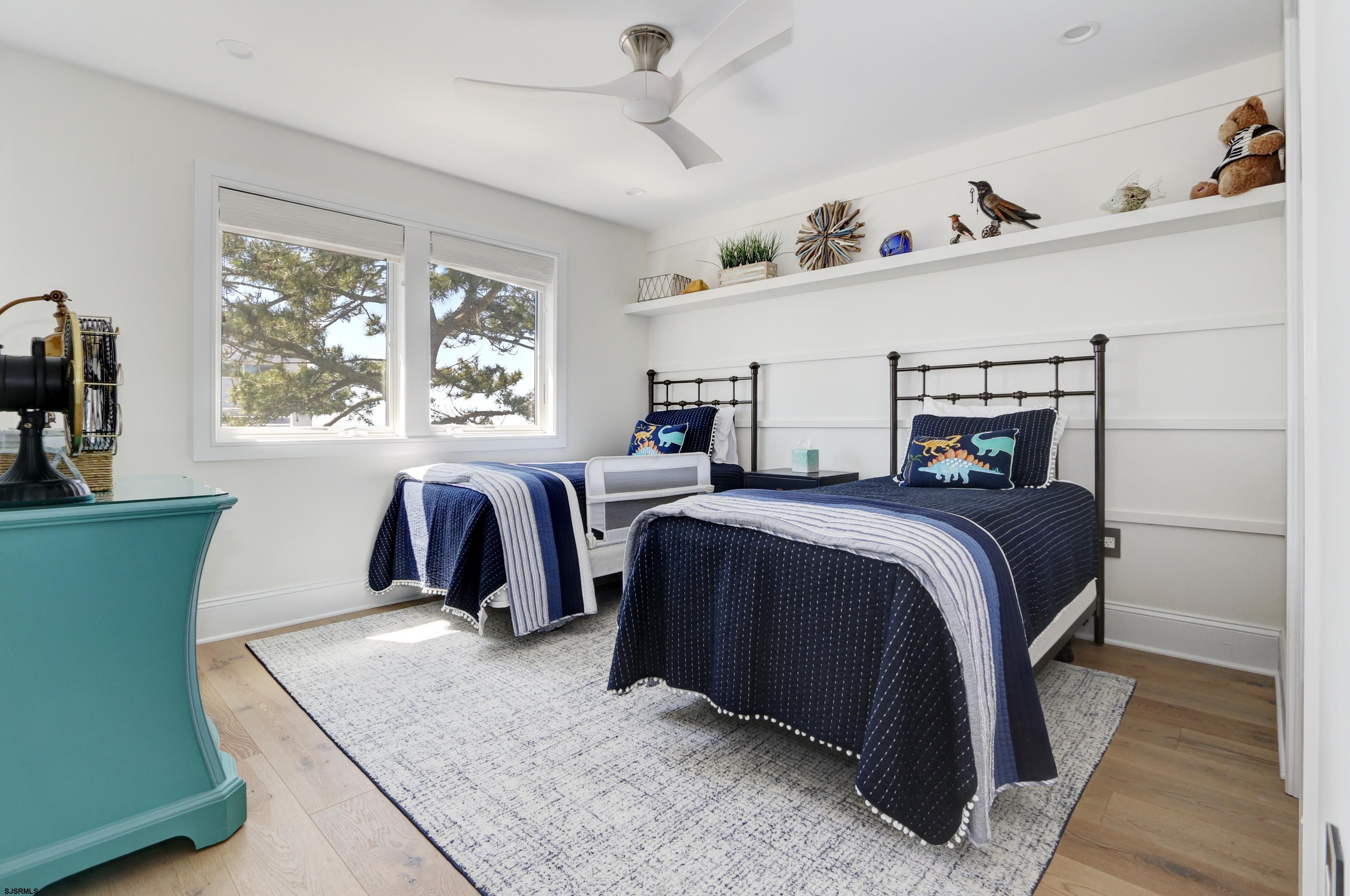 112 S Somerset Avenue