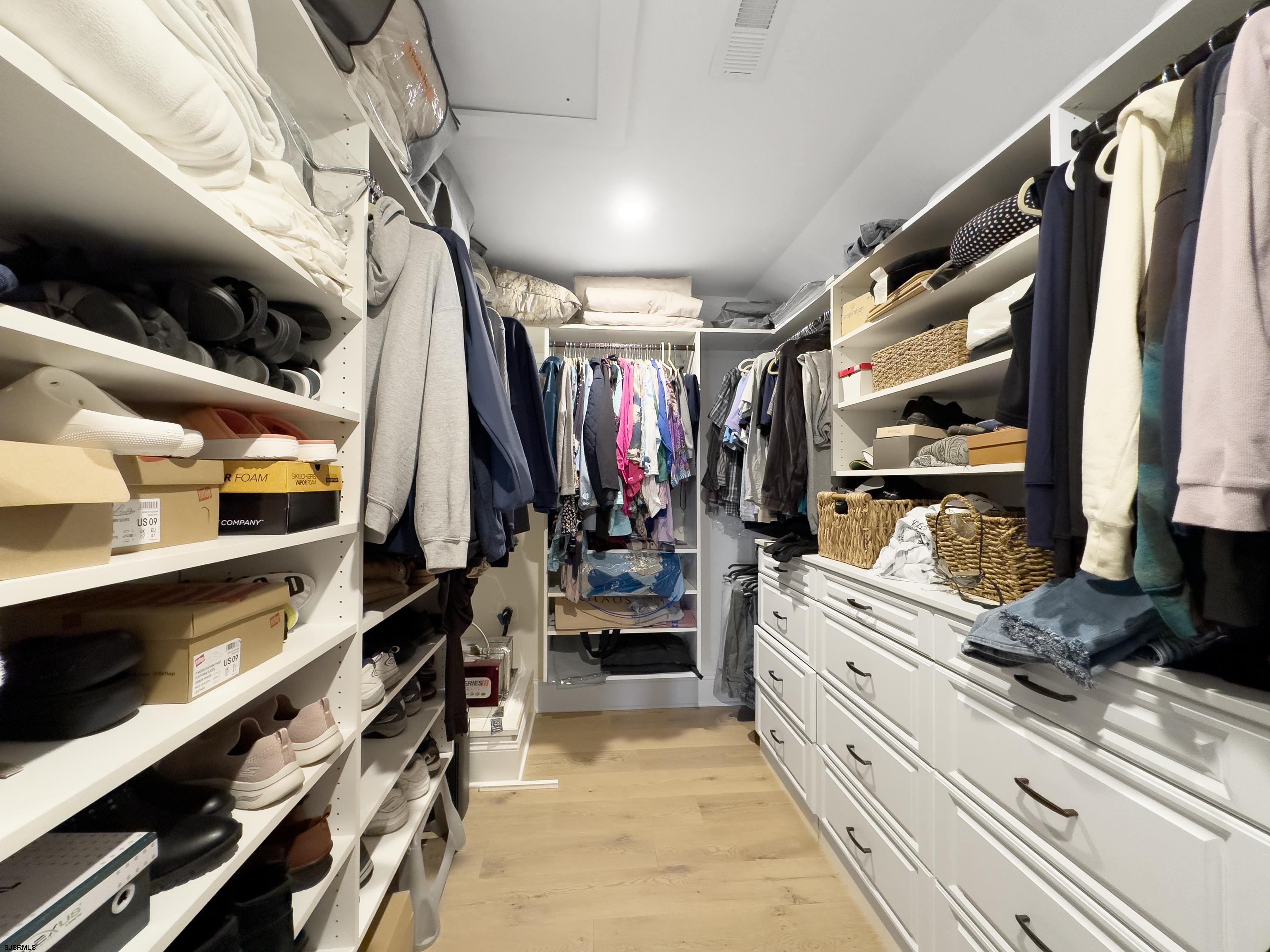 112 S Somerset Avenue