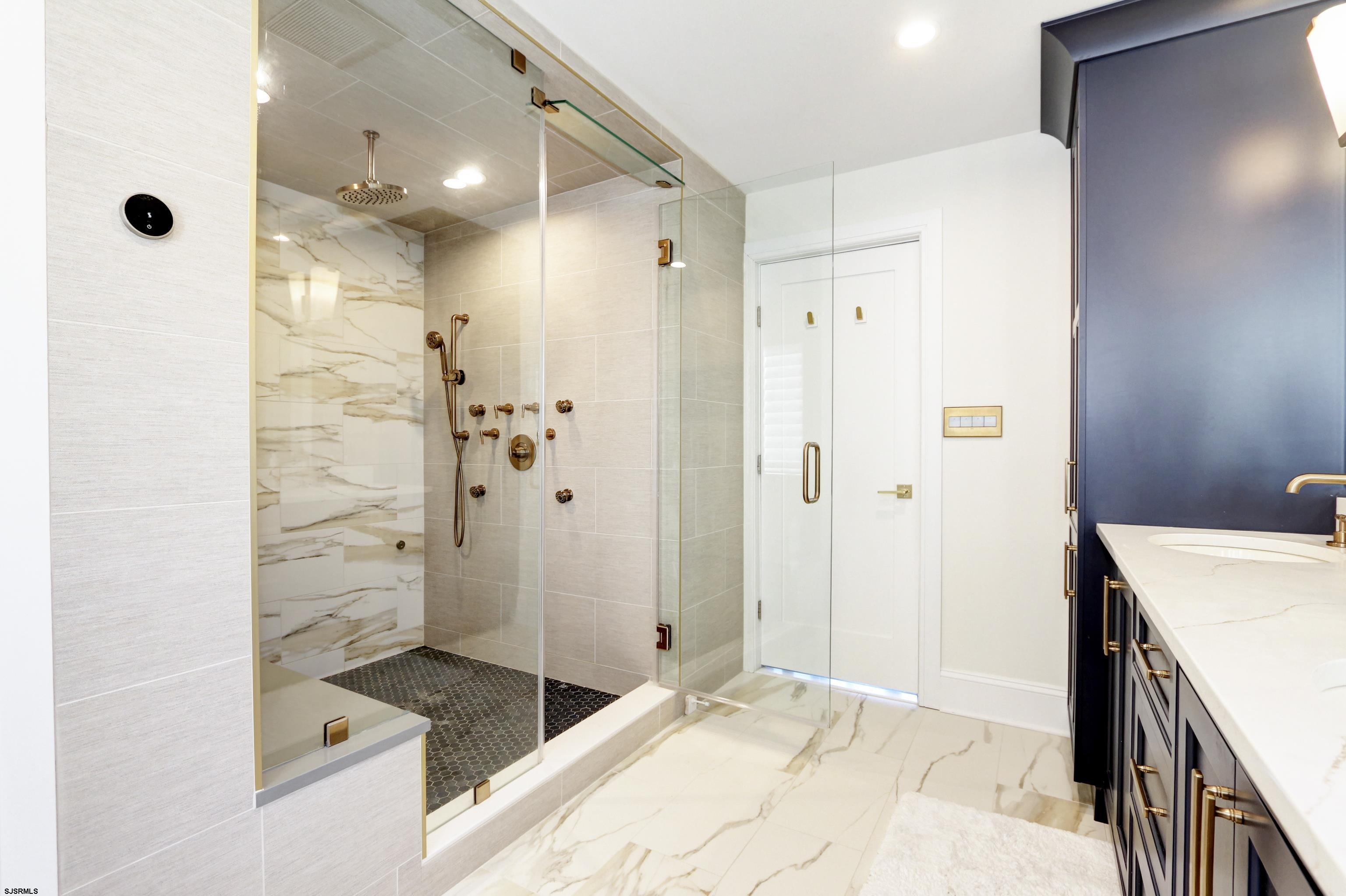 112 S Somerset Avenue