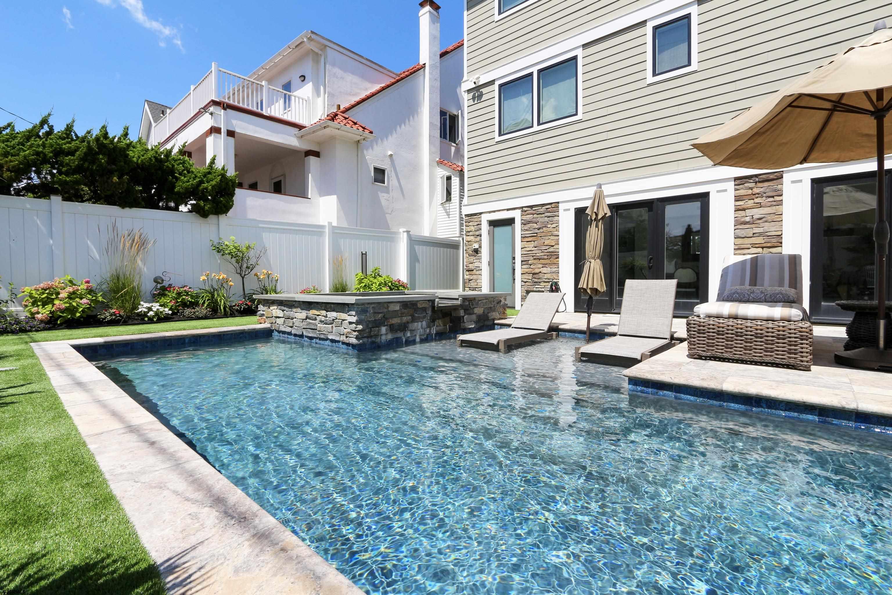 112 S Somerset Avenue