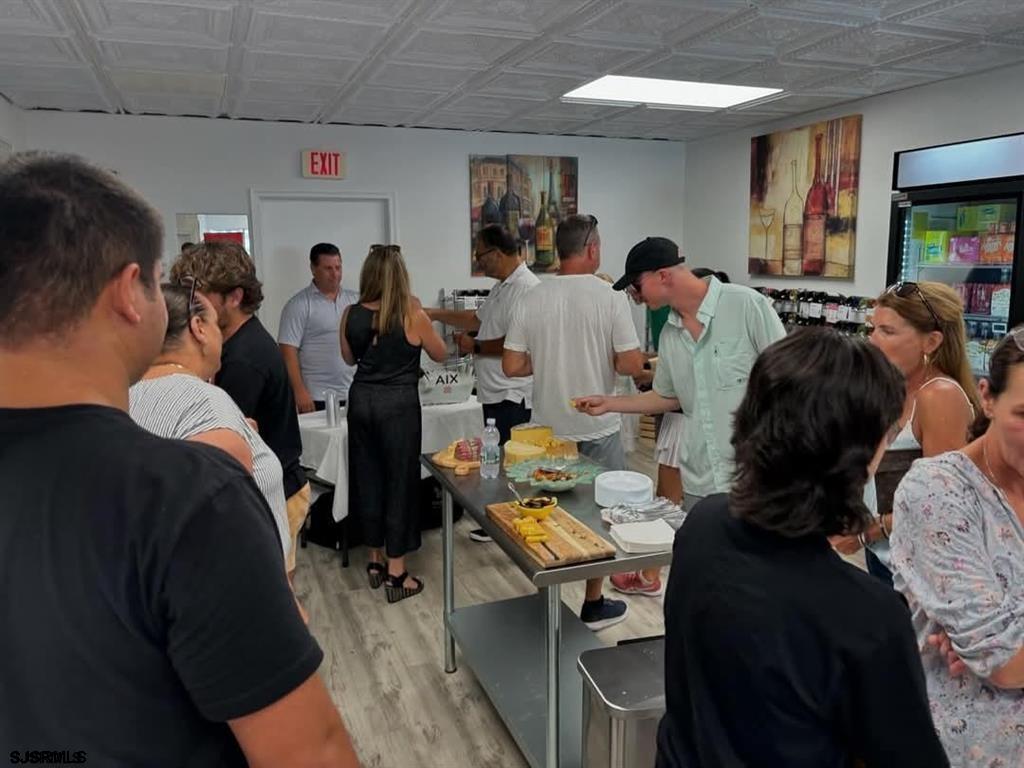 4825 Atlantic Avenue