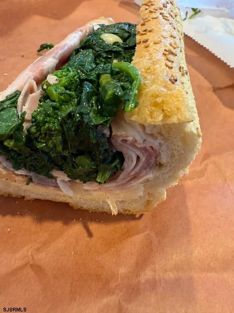 4825 Atlantic Avenue - Picture 4