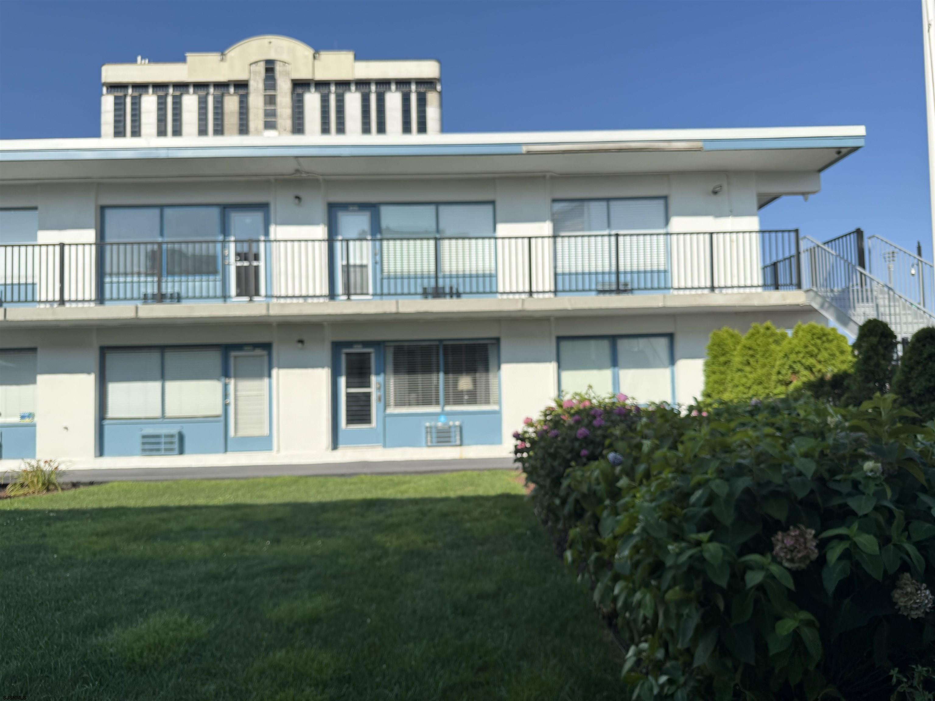 3501 Boardwalk #B101