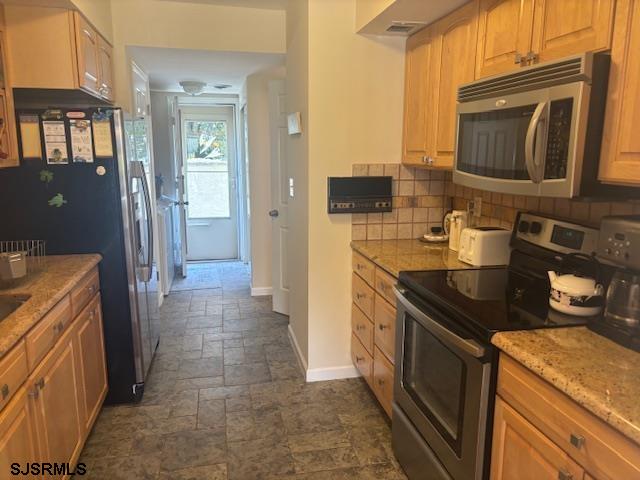 5 Greate Bay Dr
