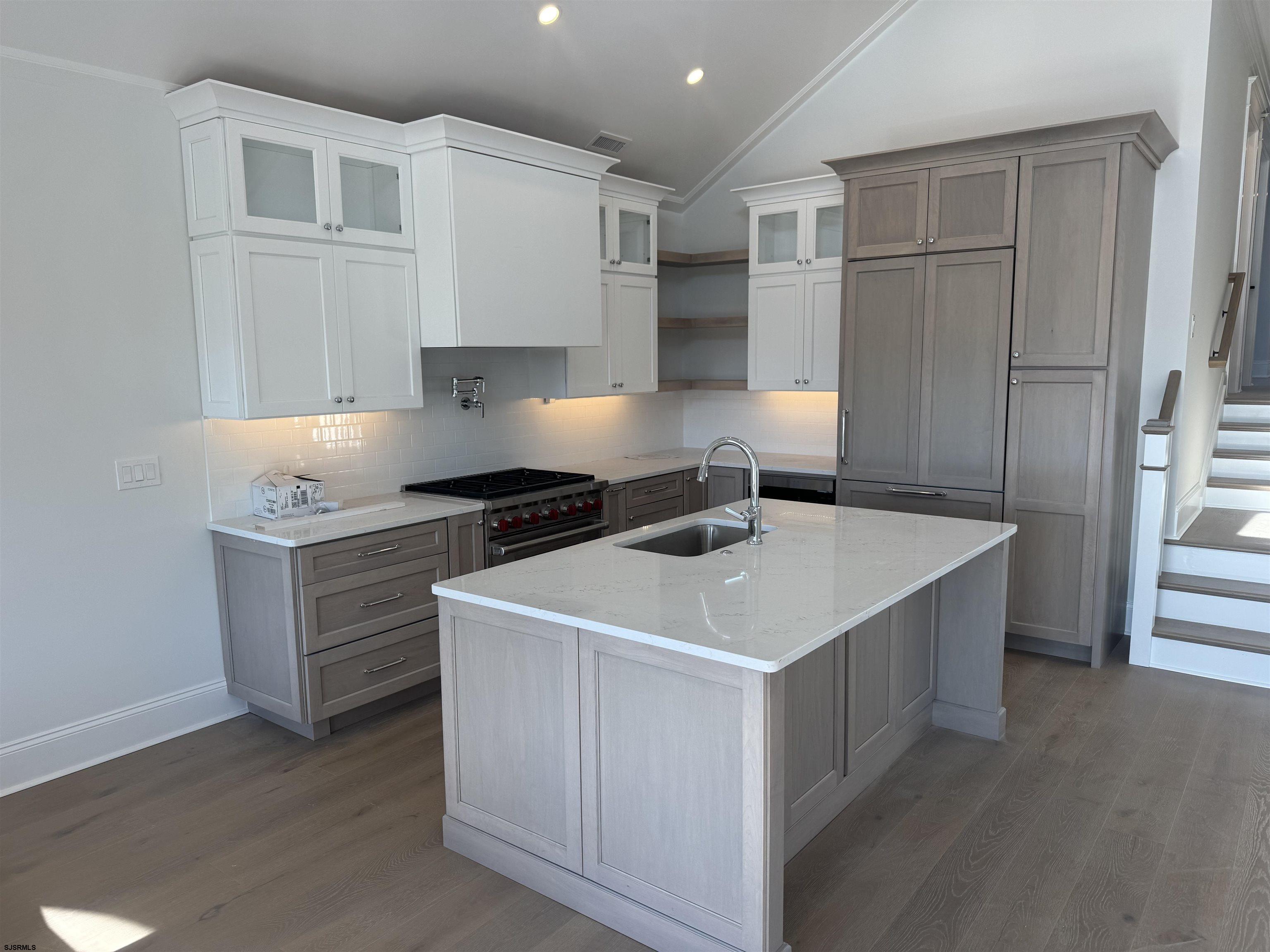 618 Atlantic Avenue - Picture 3