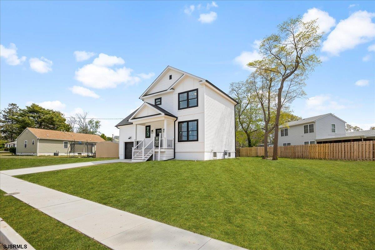 607 Lake Avenue - Picture 2