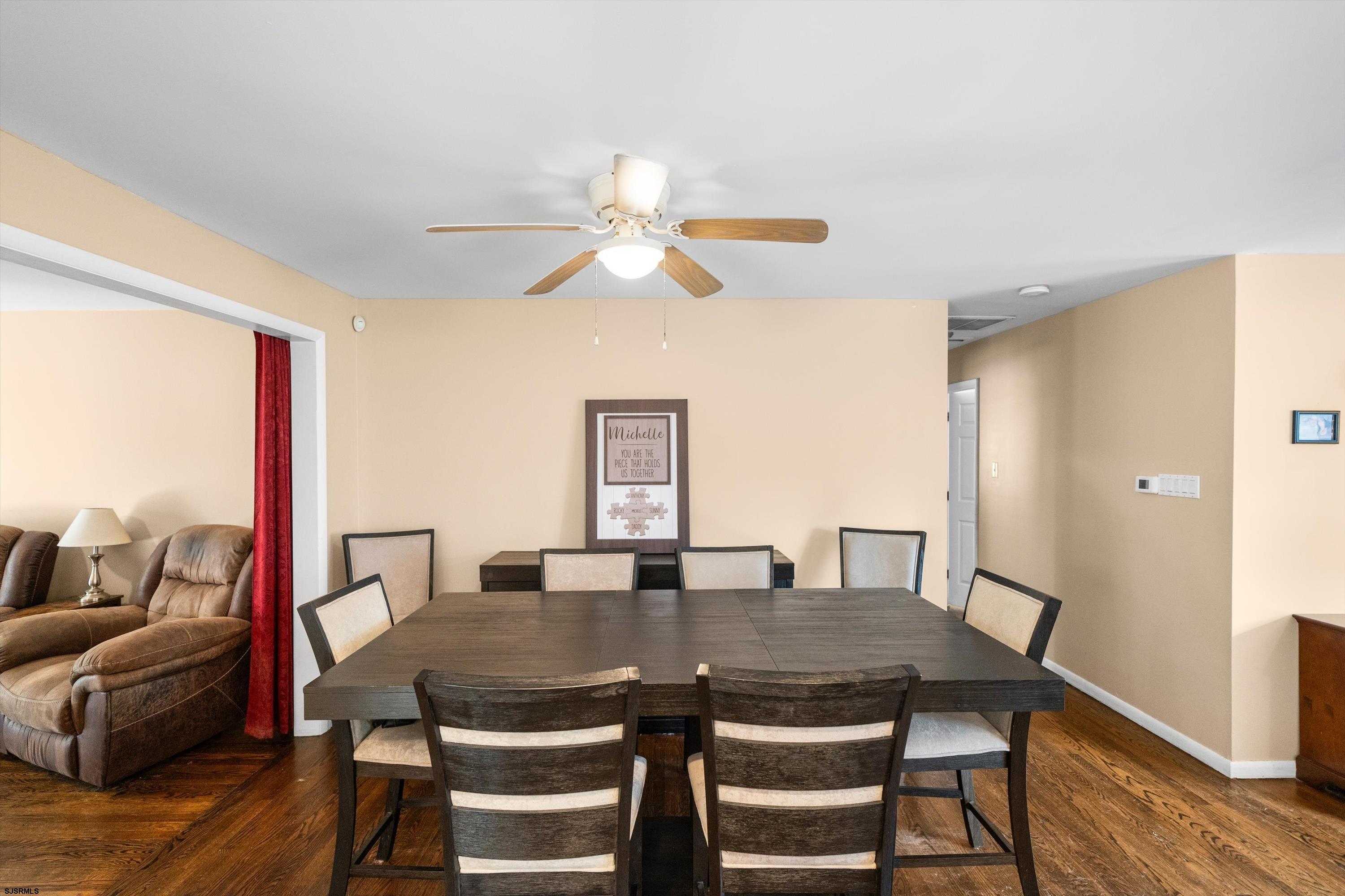 537 ridgewood Dr
