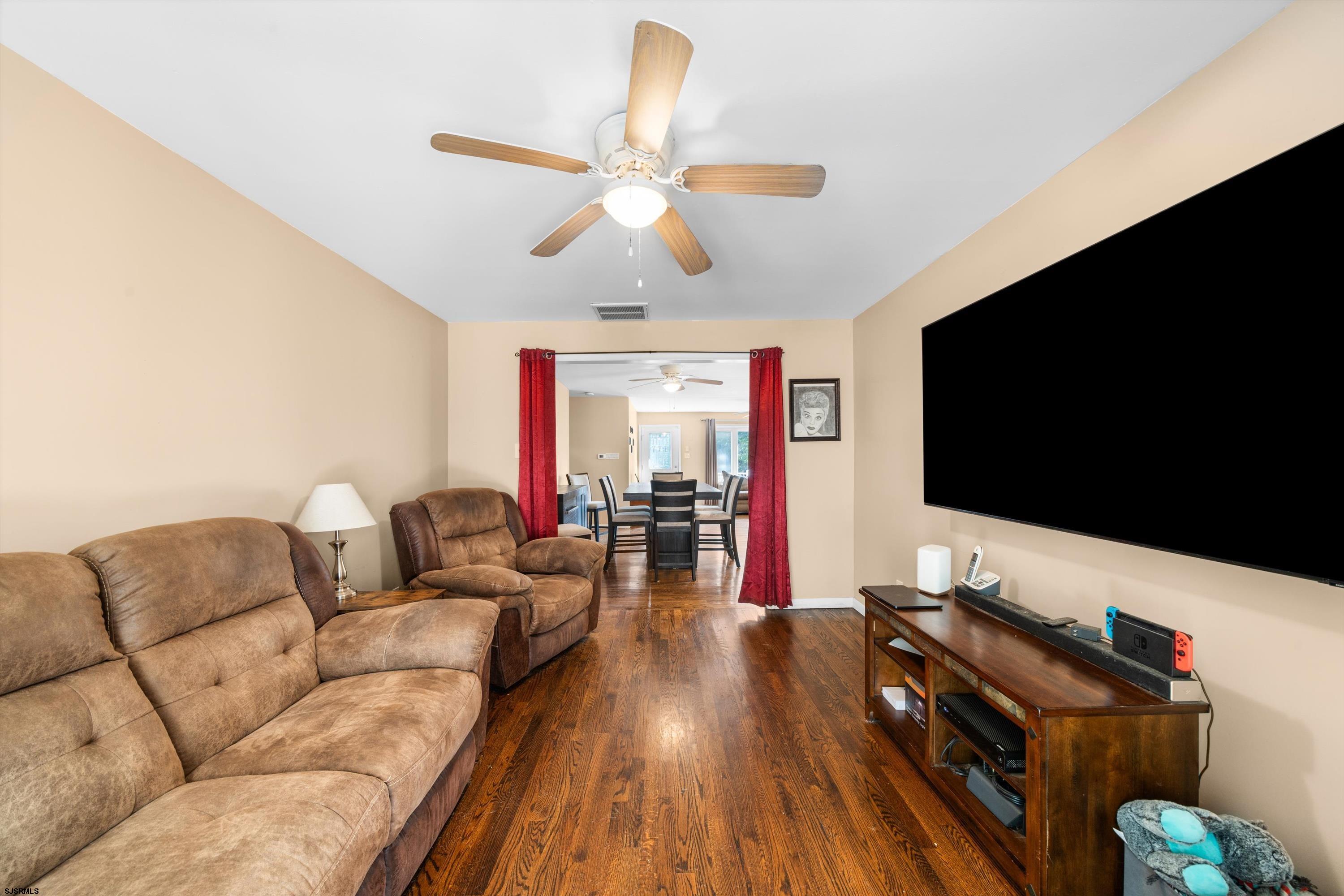 537 ridgewood Dr