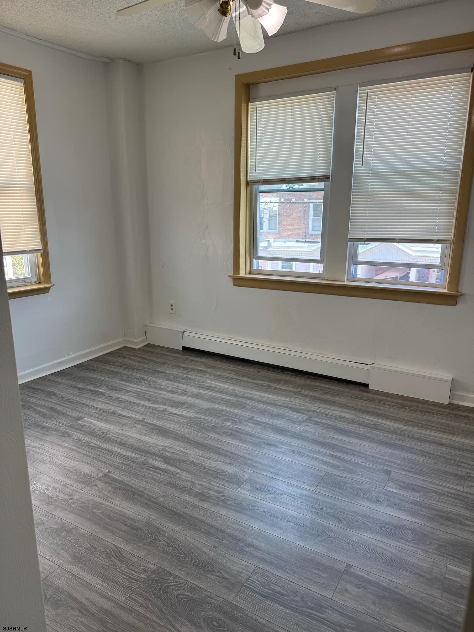 14 N BATON ROUGE Avenue