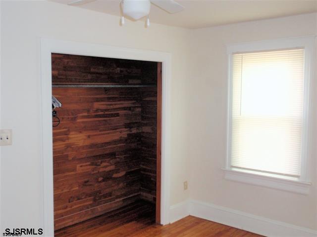 557 S White Horse Pike