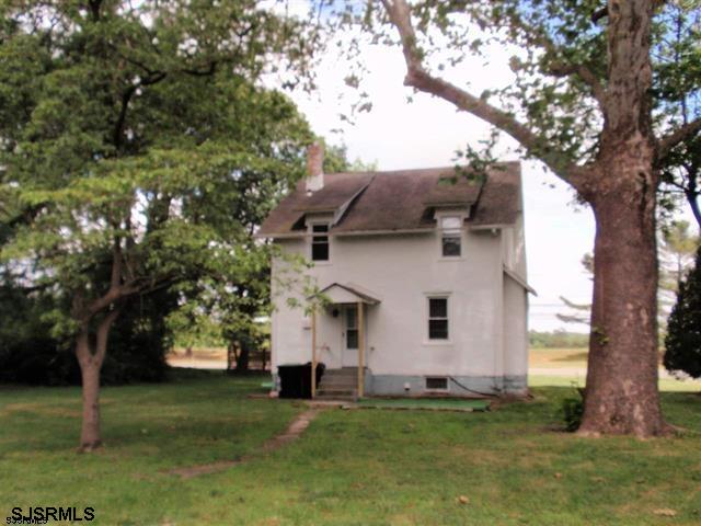 557 S White Horse Pike