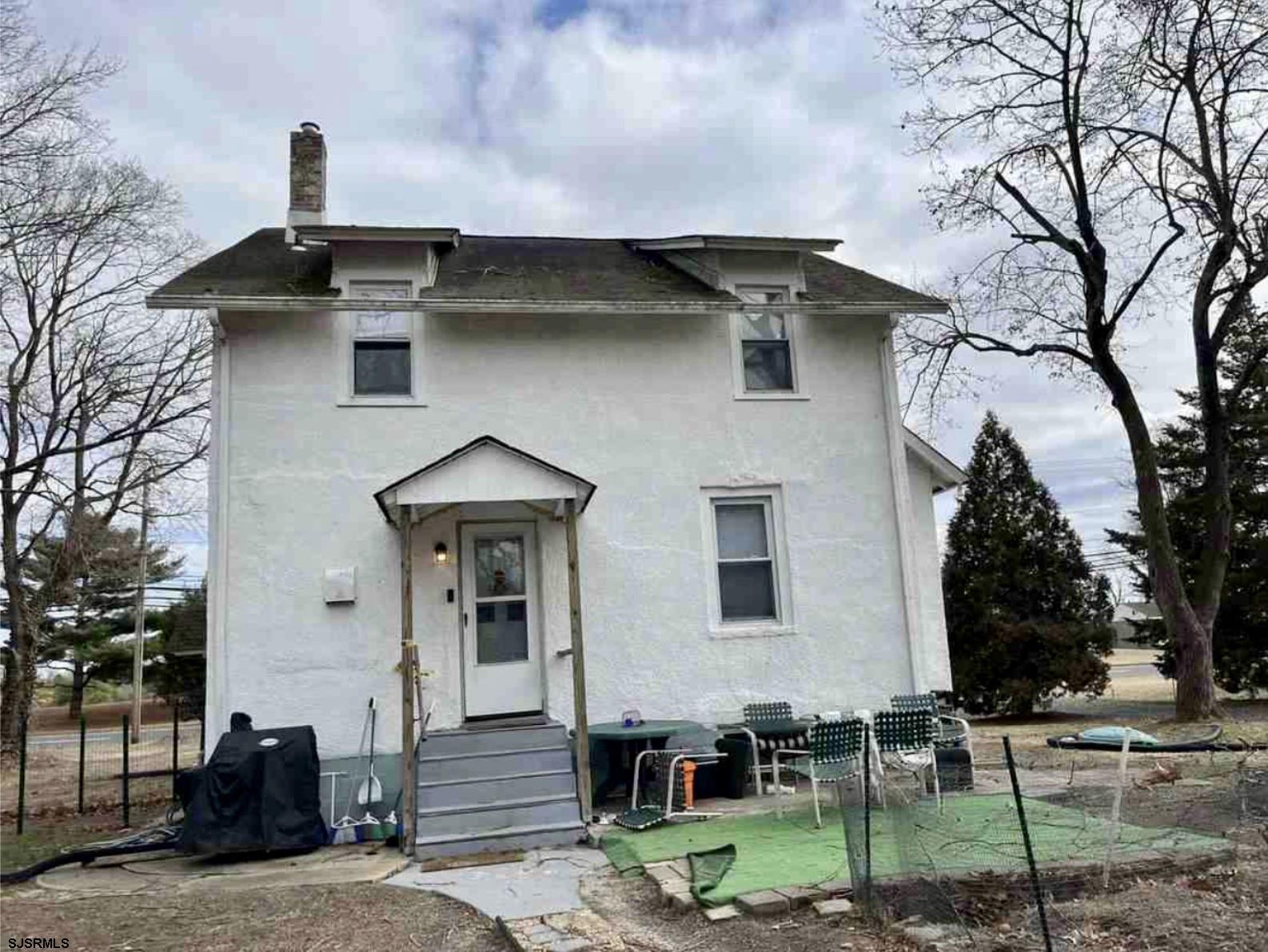 557 S White Horse Pike - Picture 2