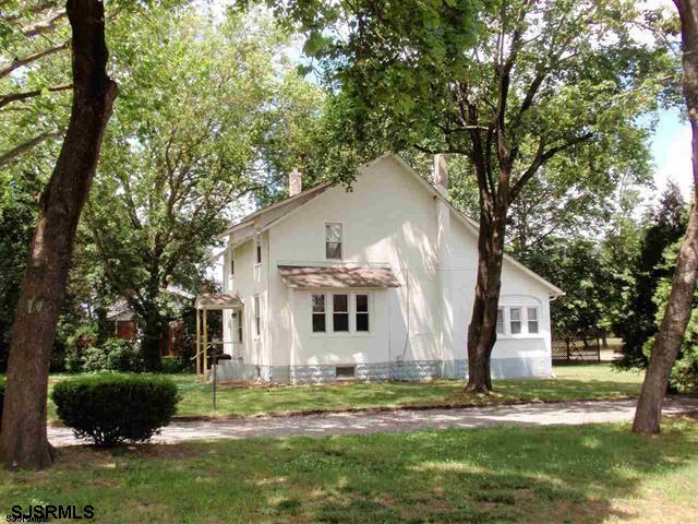 557 S White Horse Pike