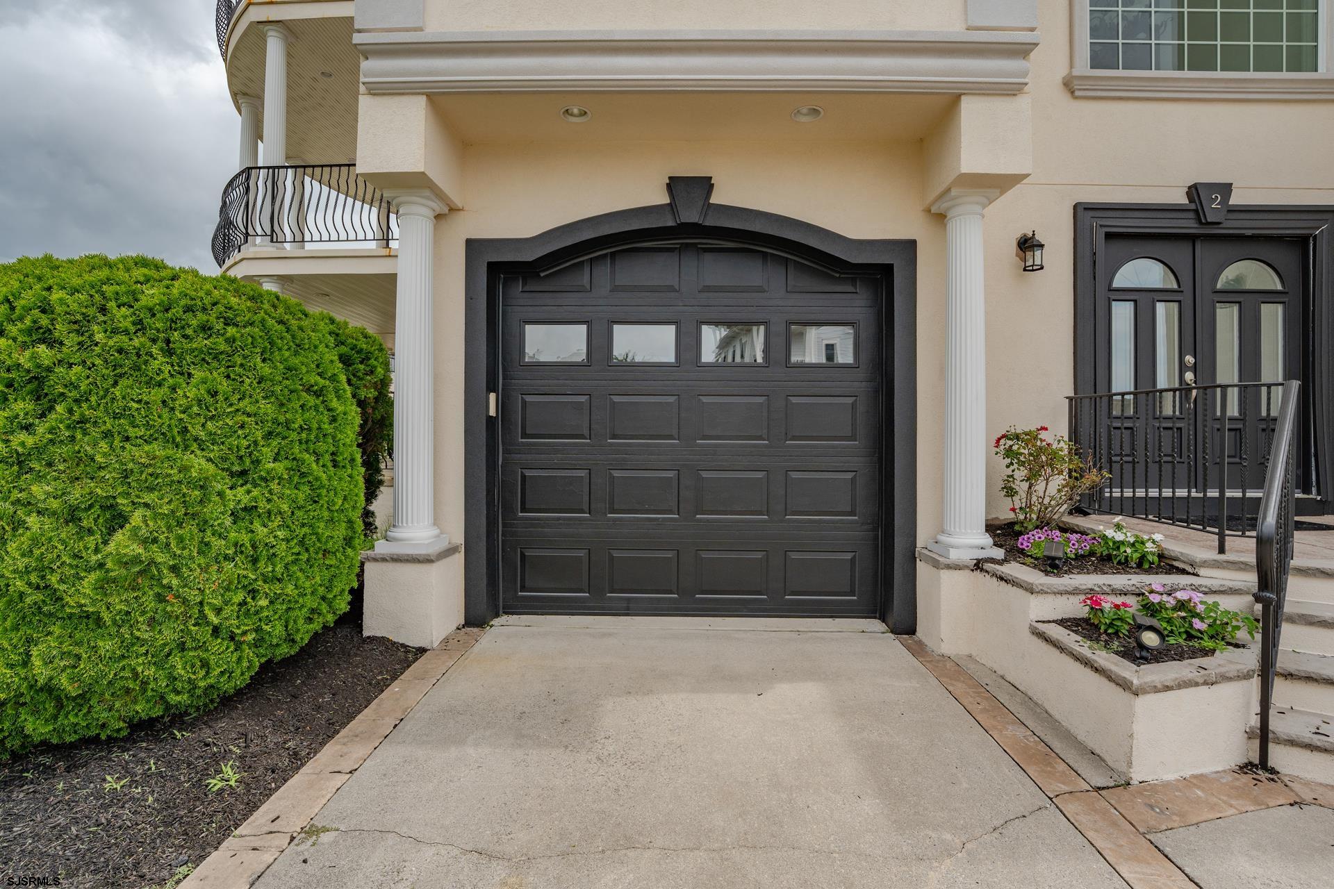 2 Hart Ln